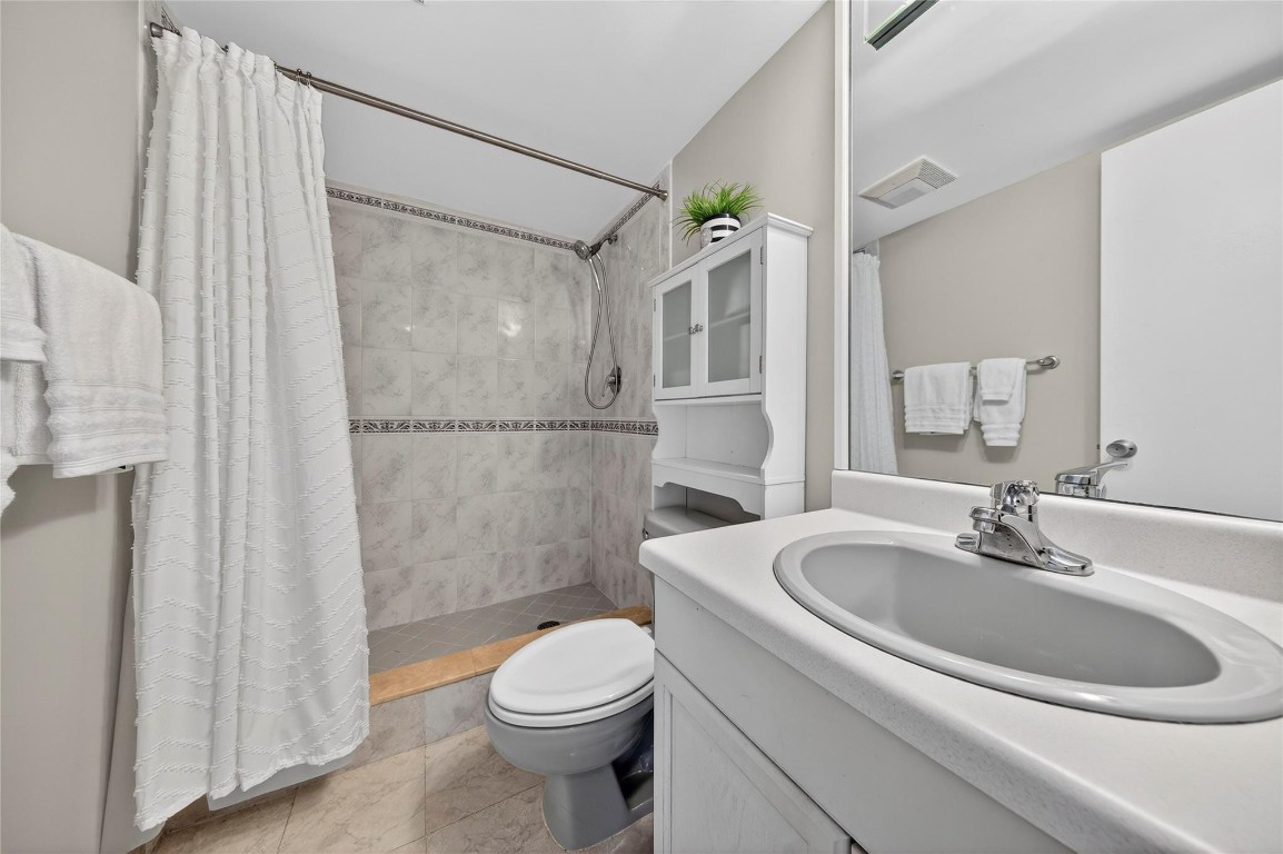 3180 NE 48th #412 Lighthouse Point, FL 33064