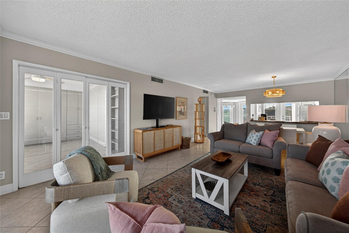 3180 NE 48th #412 Lighthouse Point, FL 33064