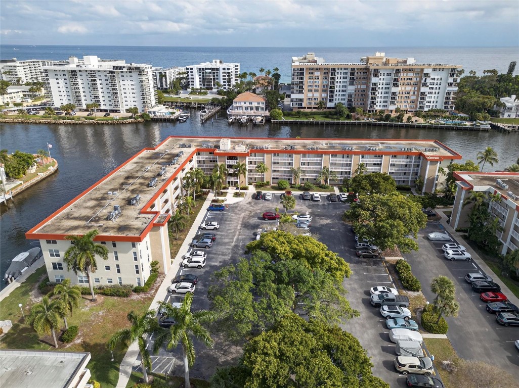 3180 NE 48th #412 Lighthouse Point, FL 33064