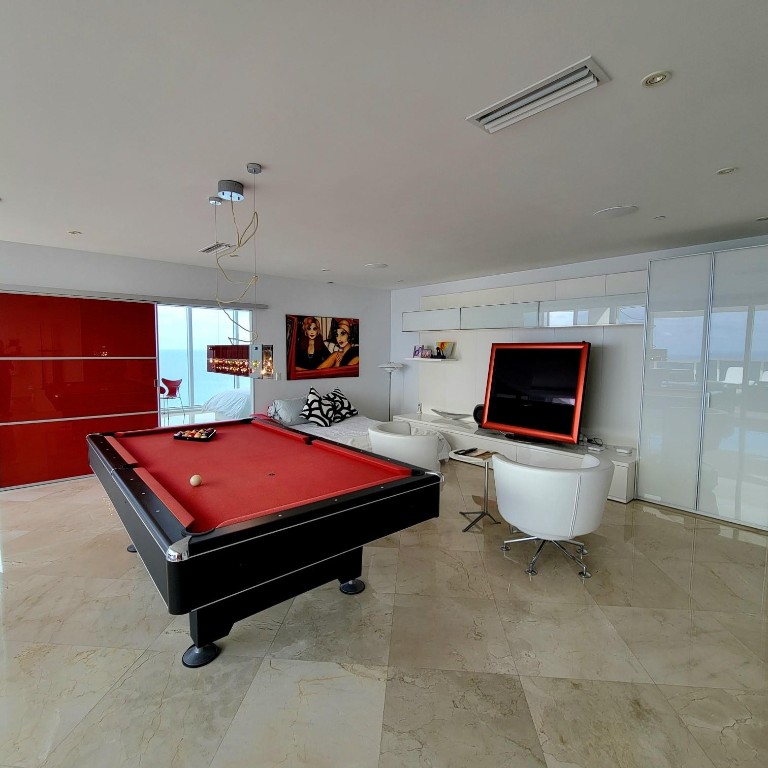 1830 S Ocean #PH5101 Hallandale Beach, FL 33009