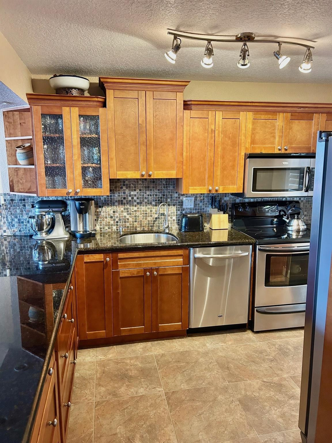 3180 NE 48th #215 Lighthouse Point, FL 33064