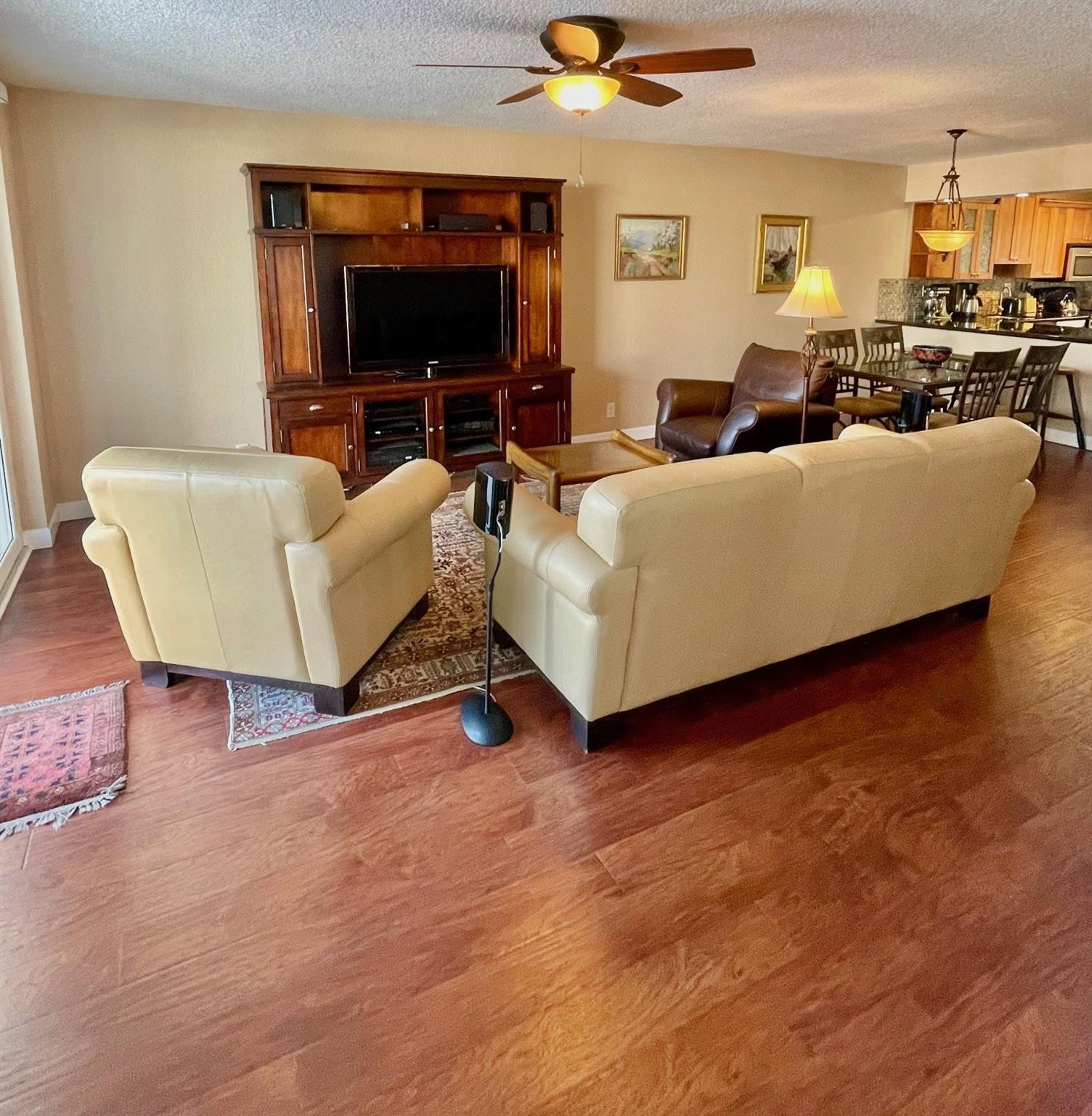 3180 NE 48th #215 Lighthouse Point, FL 33064