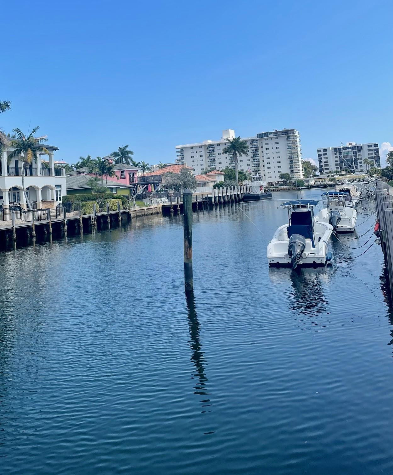 3180 NE 48th #215 Lighthouse Point, FL 33064