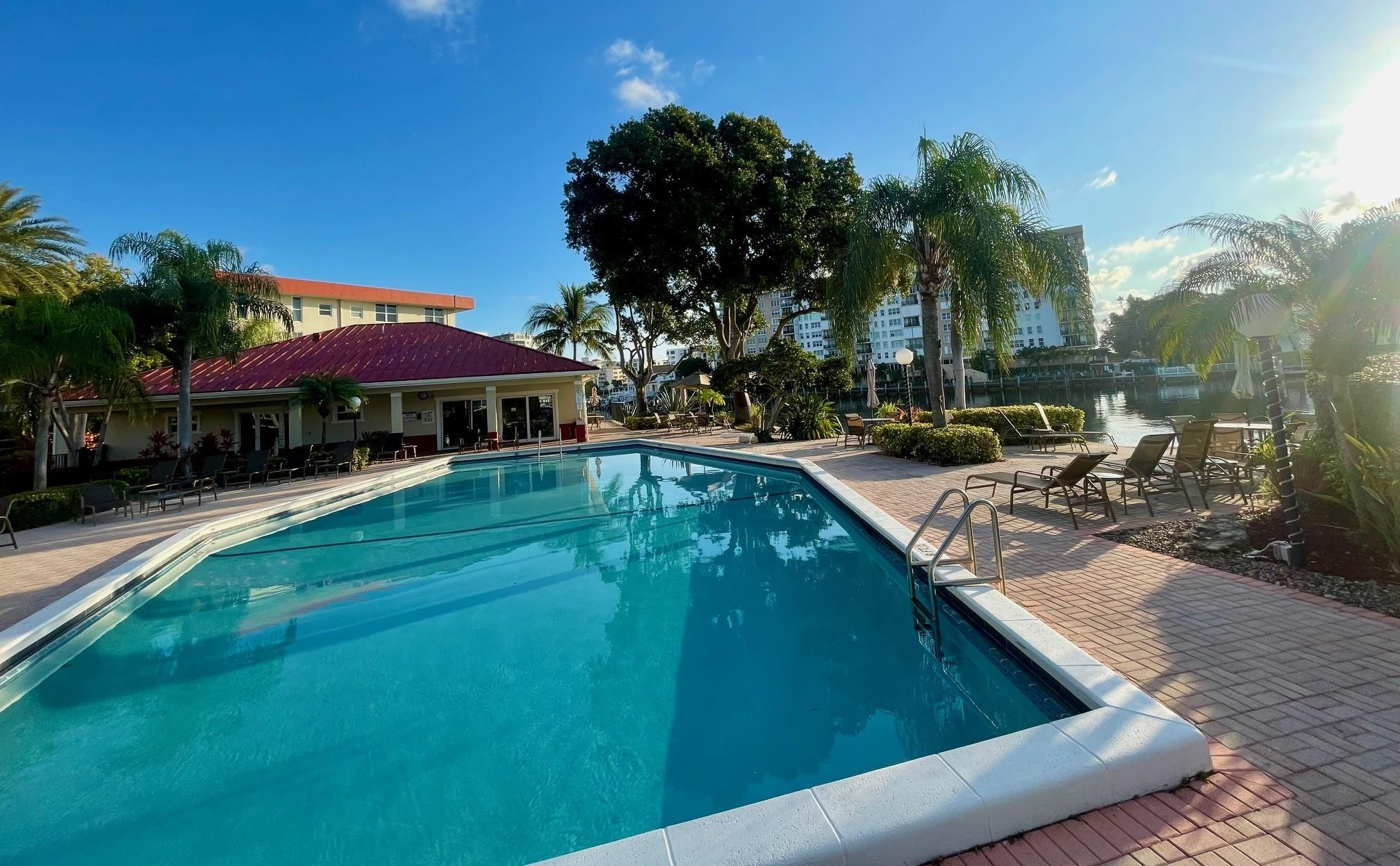 3180 NE 48th #215 Lighthouse Point, FL 33064