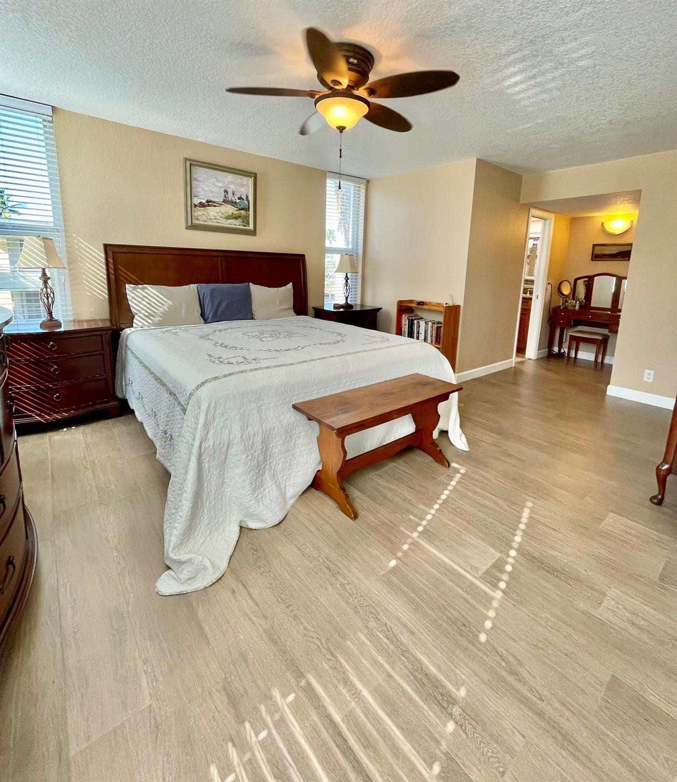 3180 NE 48th #215 Lighthouse Point, FL 33064