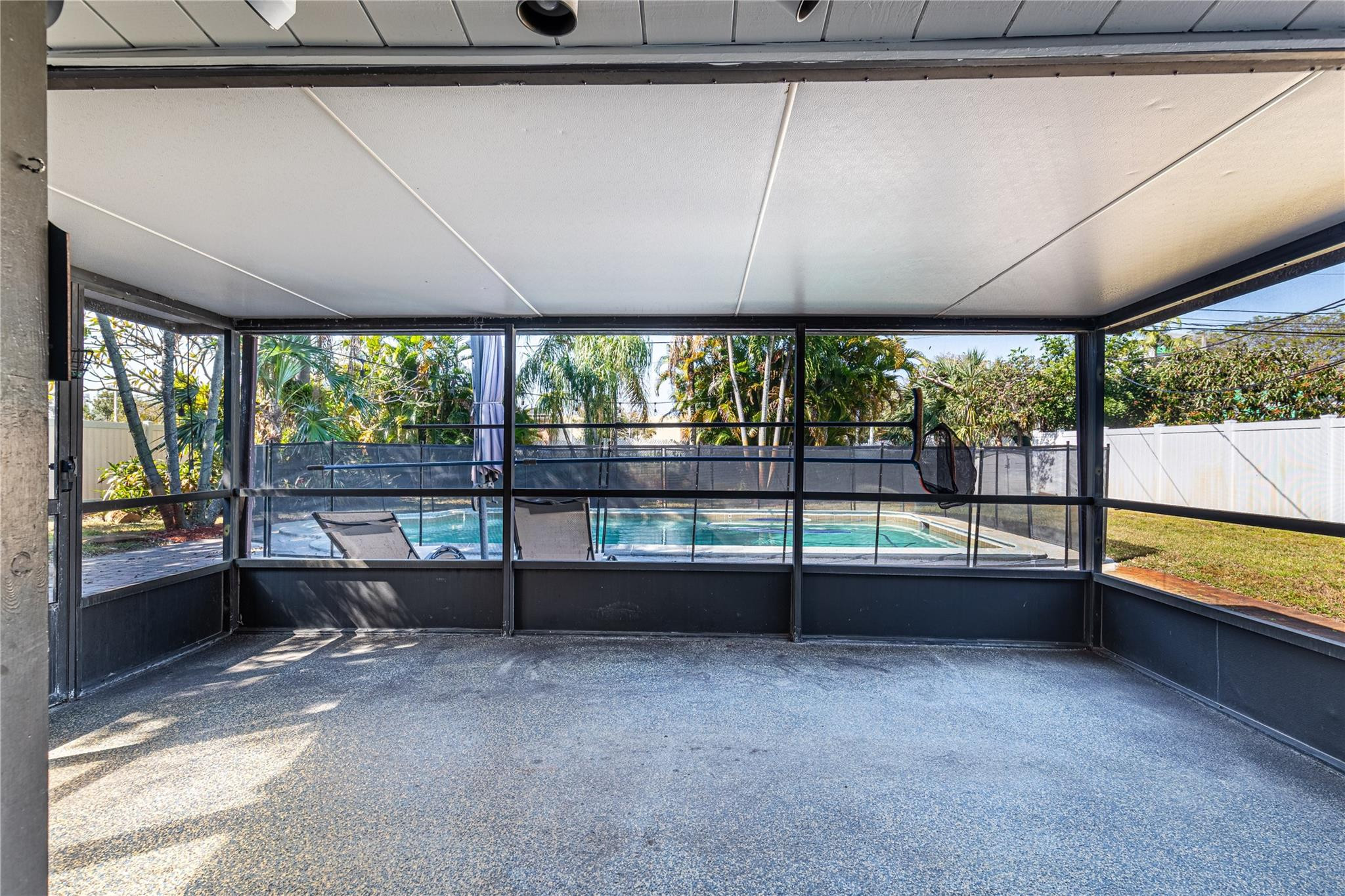 2241 SW 38th Fort Lauderdale, FL 33312