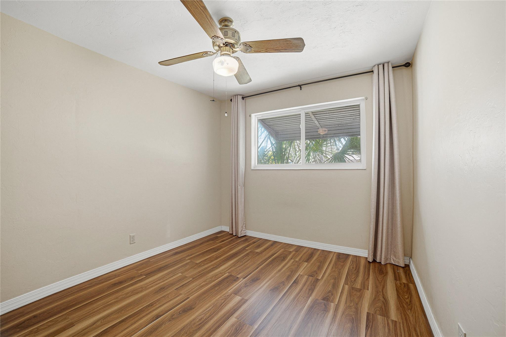 2241 SW 38th Fort Lauderdale, FL 33312