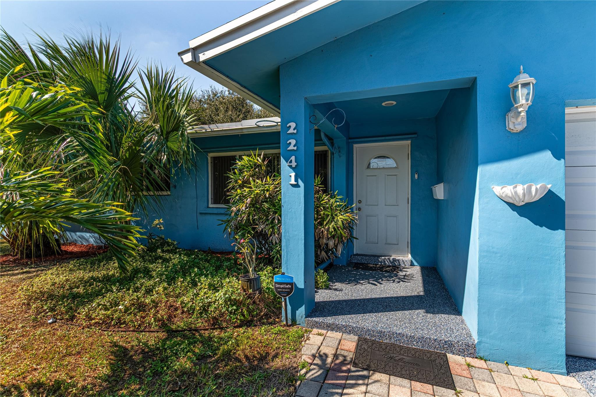 2241 SW 38th Fort Lauderdale, FL 33312