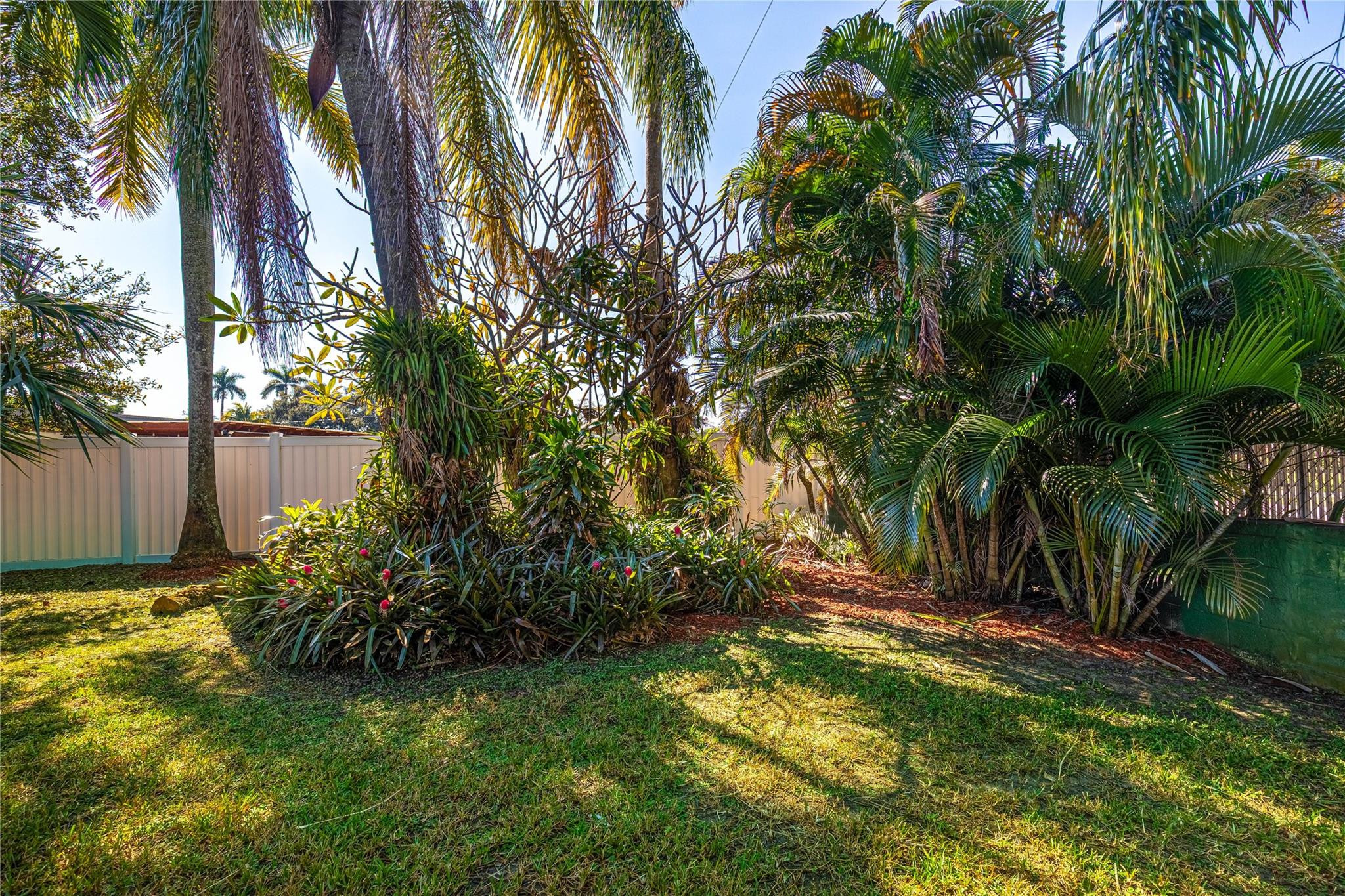 2241 SW 38th Fort Lauderdale, FL 33312