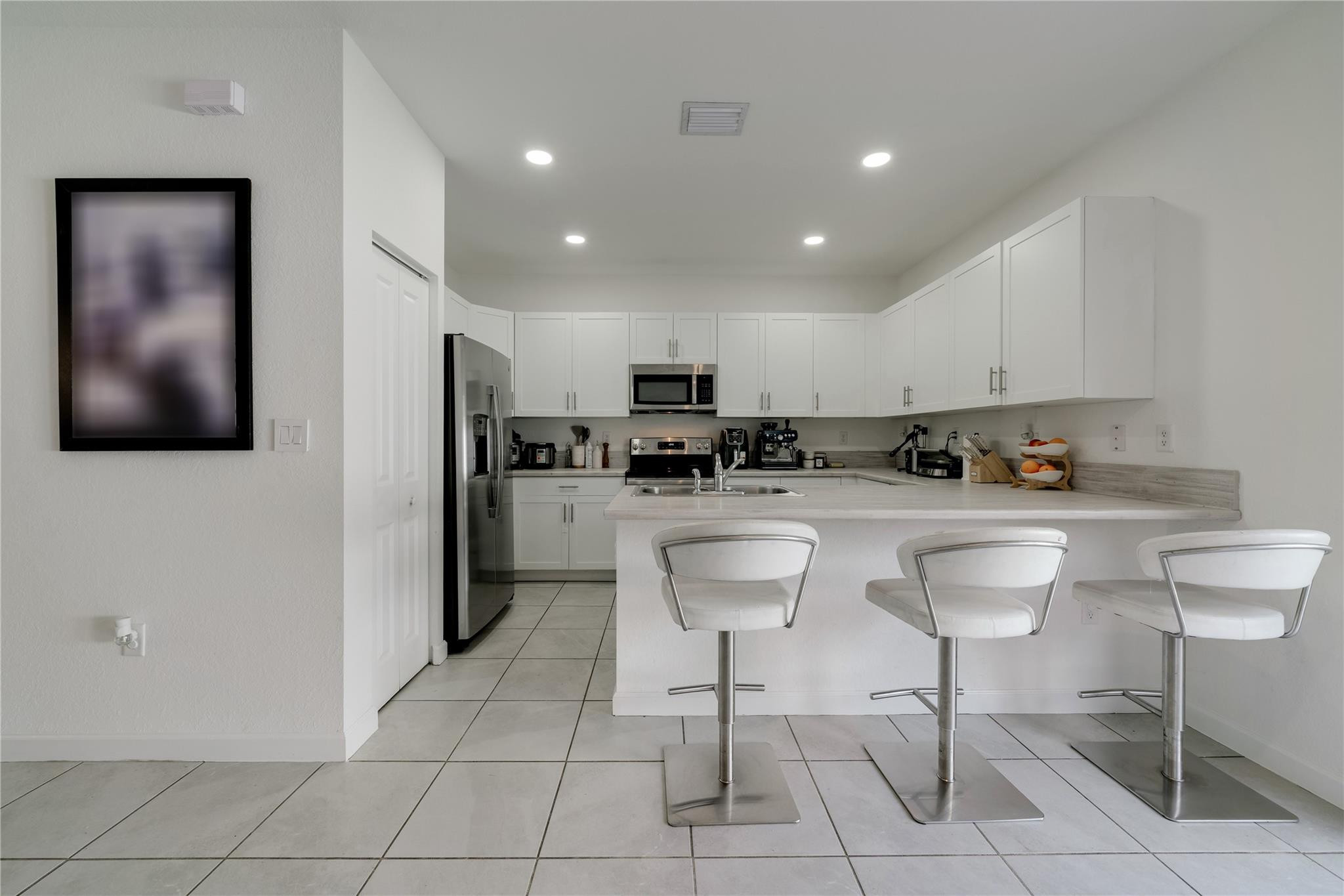 11392 W 34th Hialeah, FL 33018