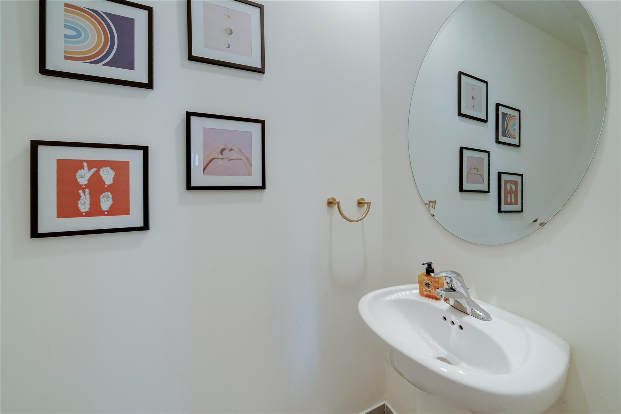 11392 W 34th Hialeah, FL 33018