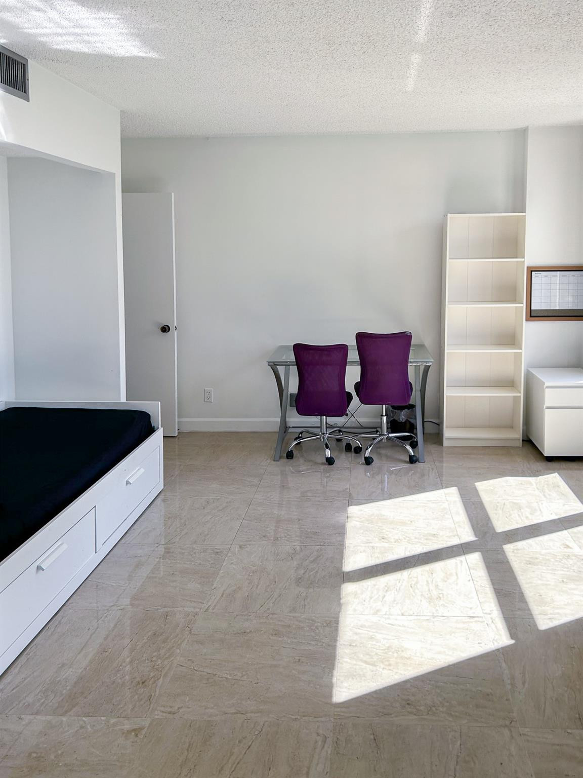 2500 Parkview #615 Hallandale Beach, FL 33009