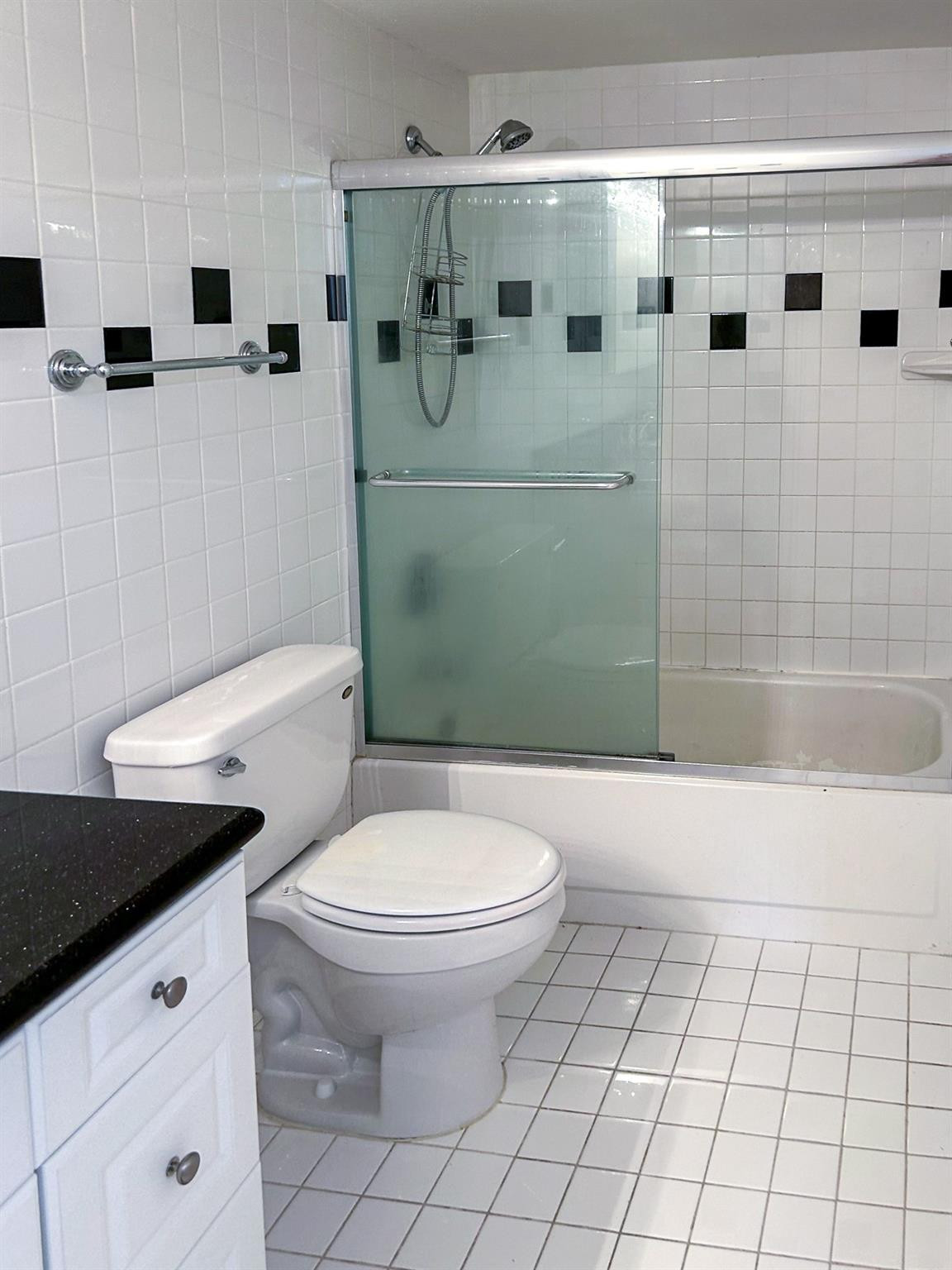 2500 Parkview #615 Hallandale Beach, FL 33009