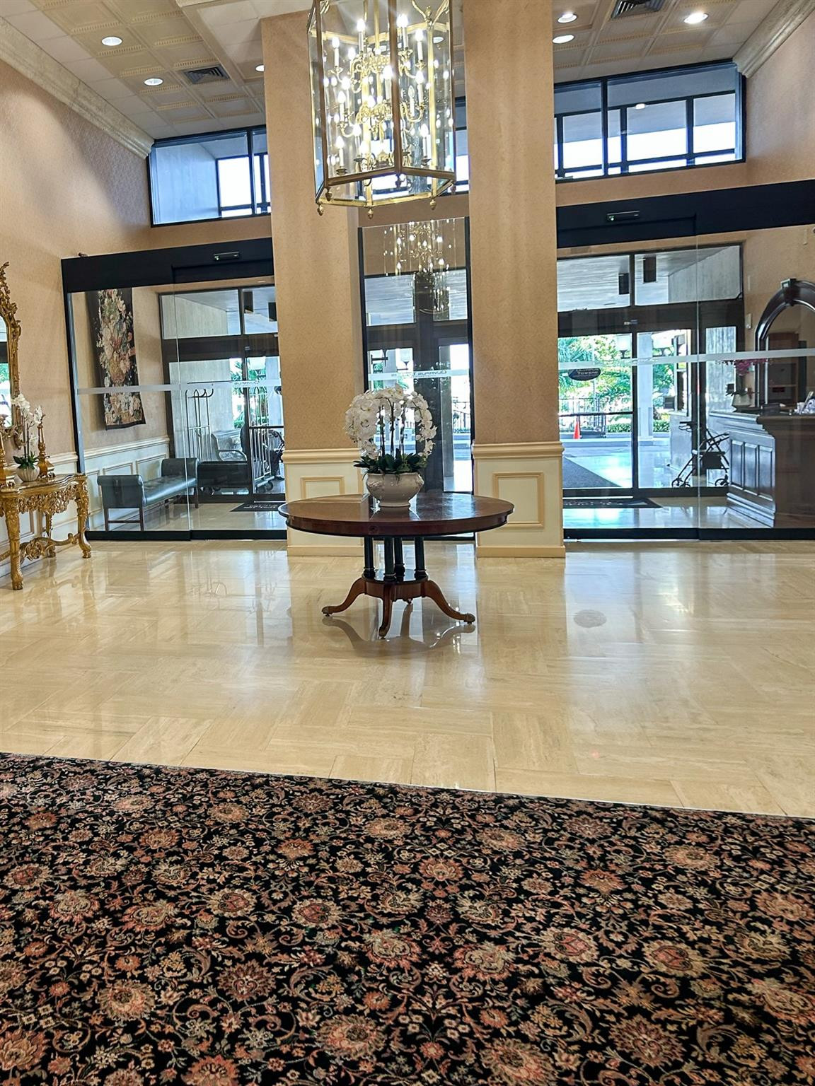 2500 Parkview #615 Hallandale Beach, FL 33009