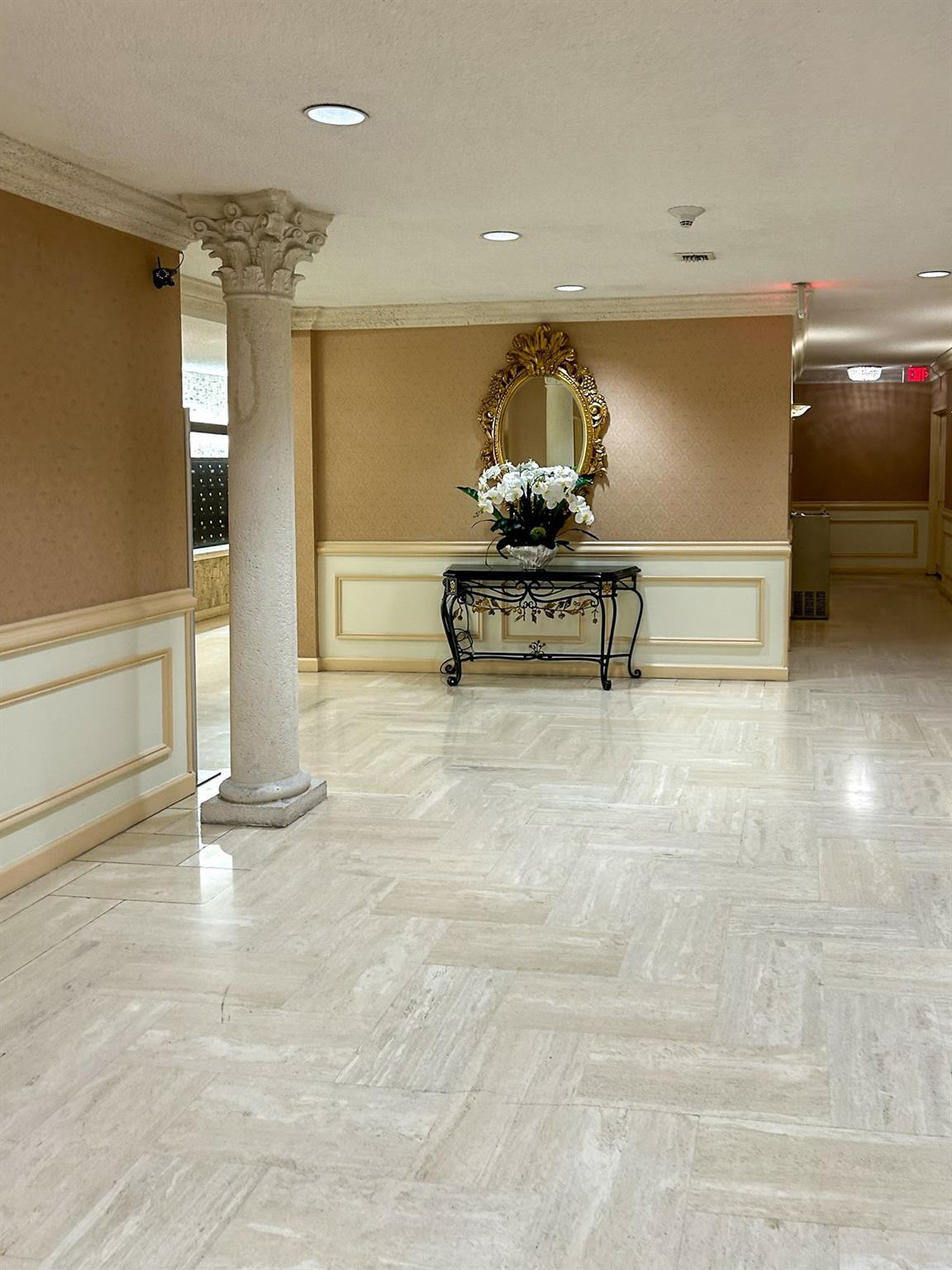 2500 Parkview #615 Hallandale Beach, FL 33009