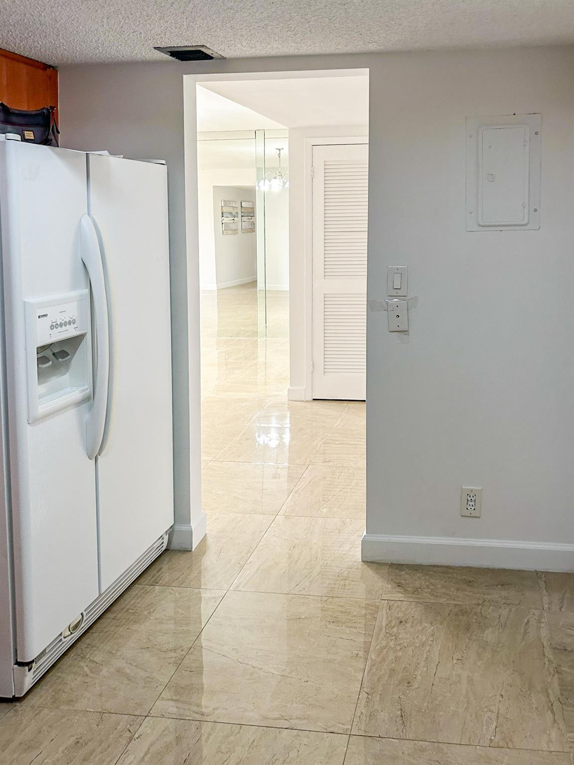 2500 Parkview #615 Hallandale Beach, FL 33009