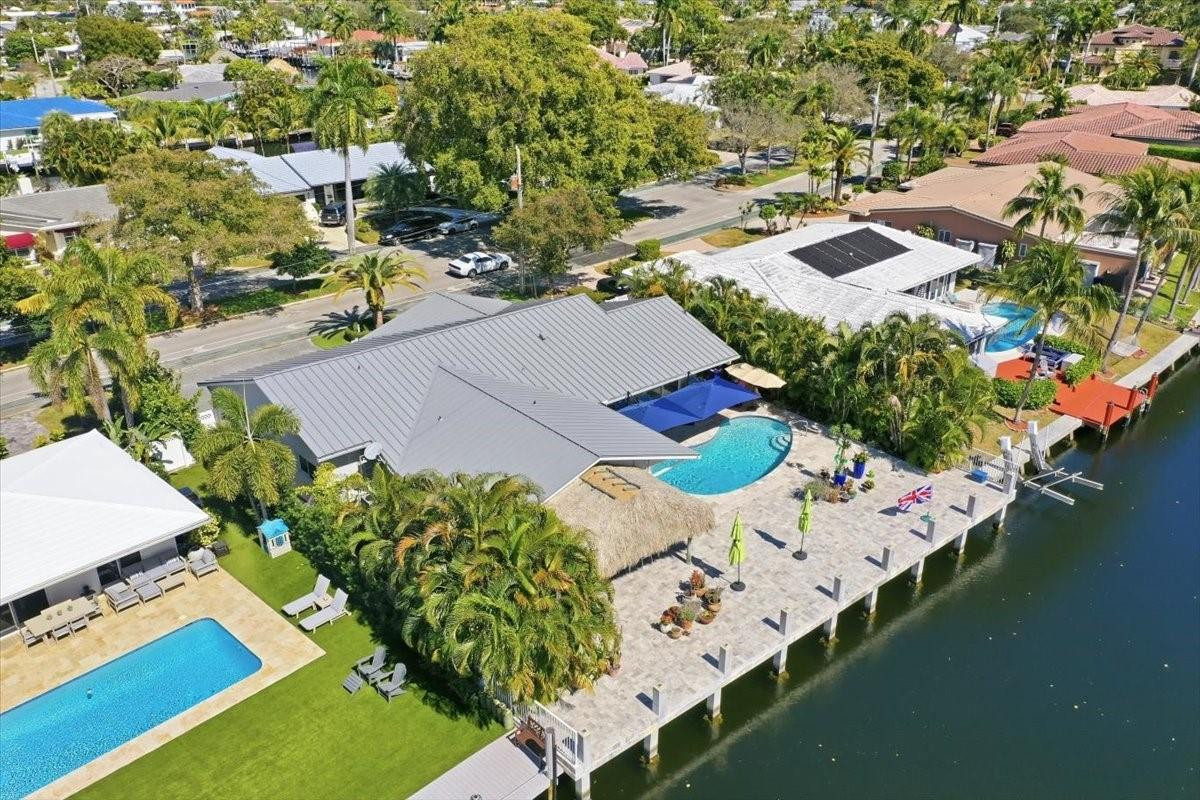 2830 NE 55th Fort Lauderdale, FL 33308