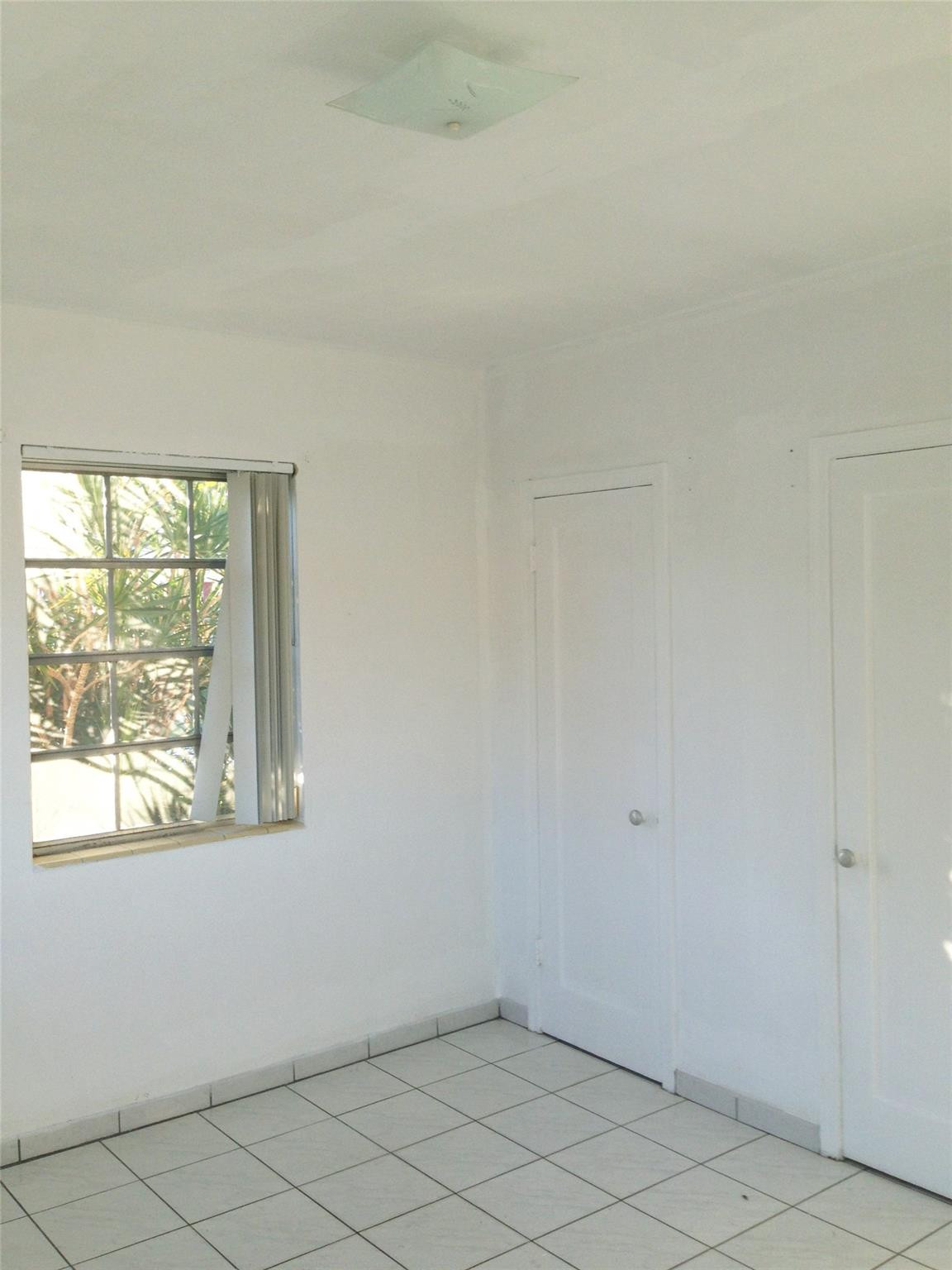 631 SW 11th #1W Miami, FL 33129