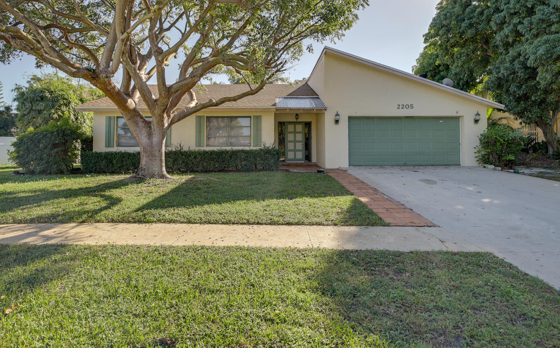 2205 Gabriel Lane
