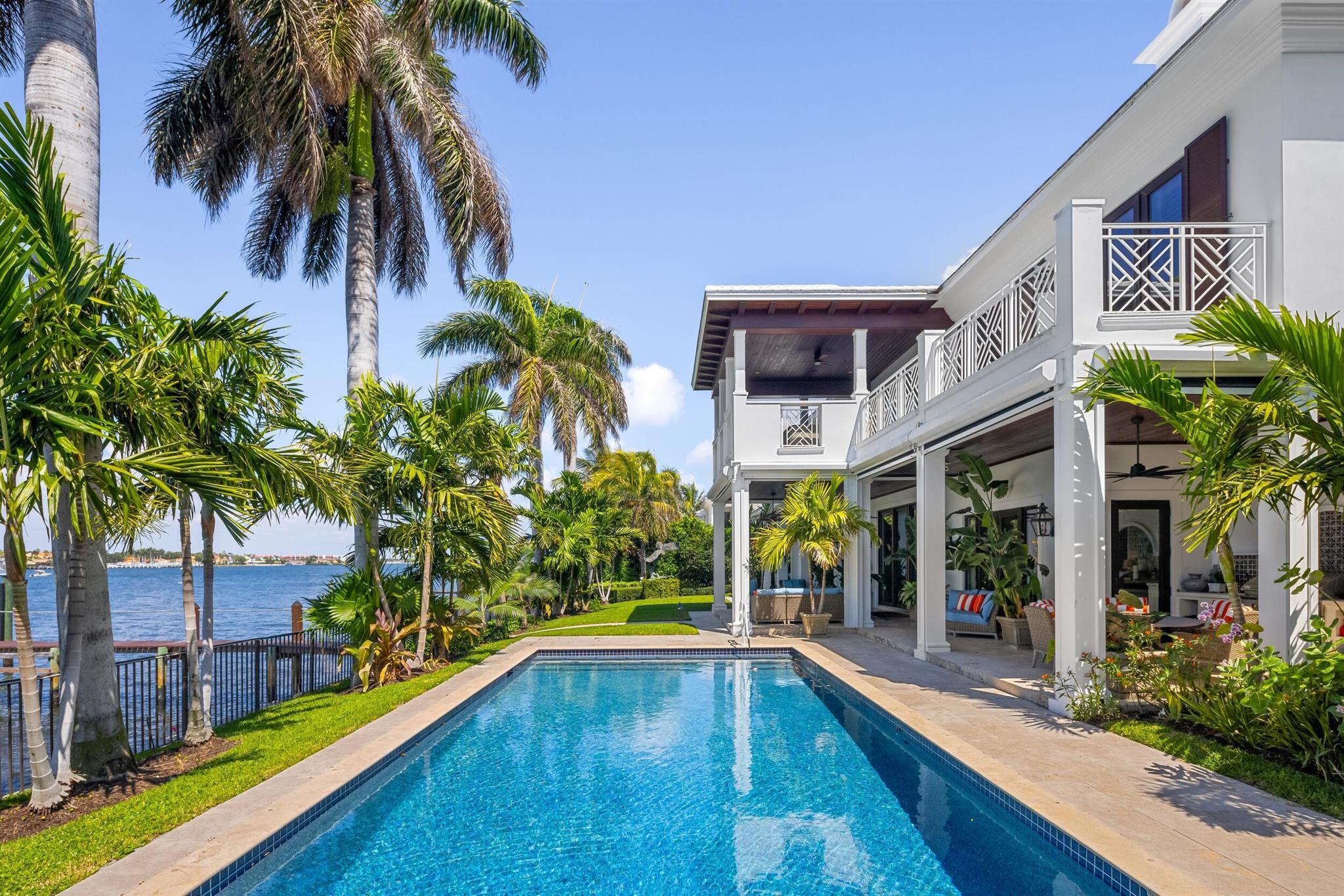 1675 Lands End Rd Manalapan, FL 33462