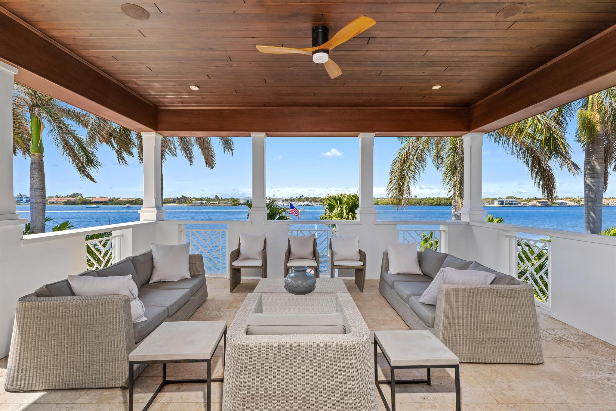 1675 Lands End Rd Manalapan, FL 33462