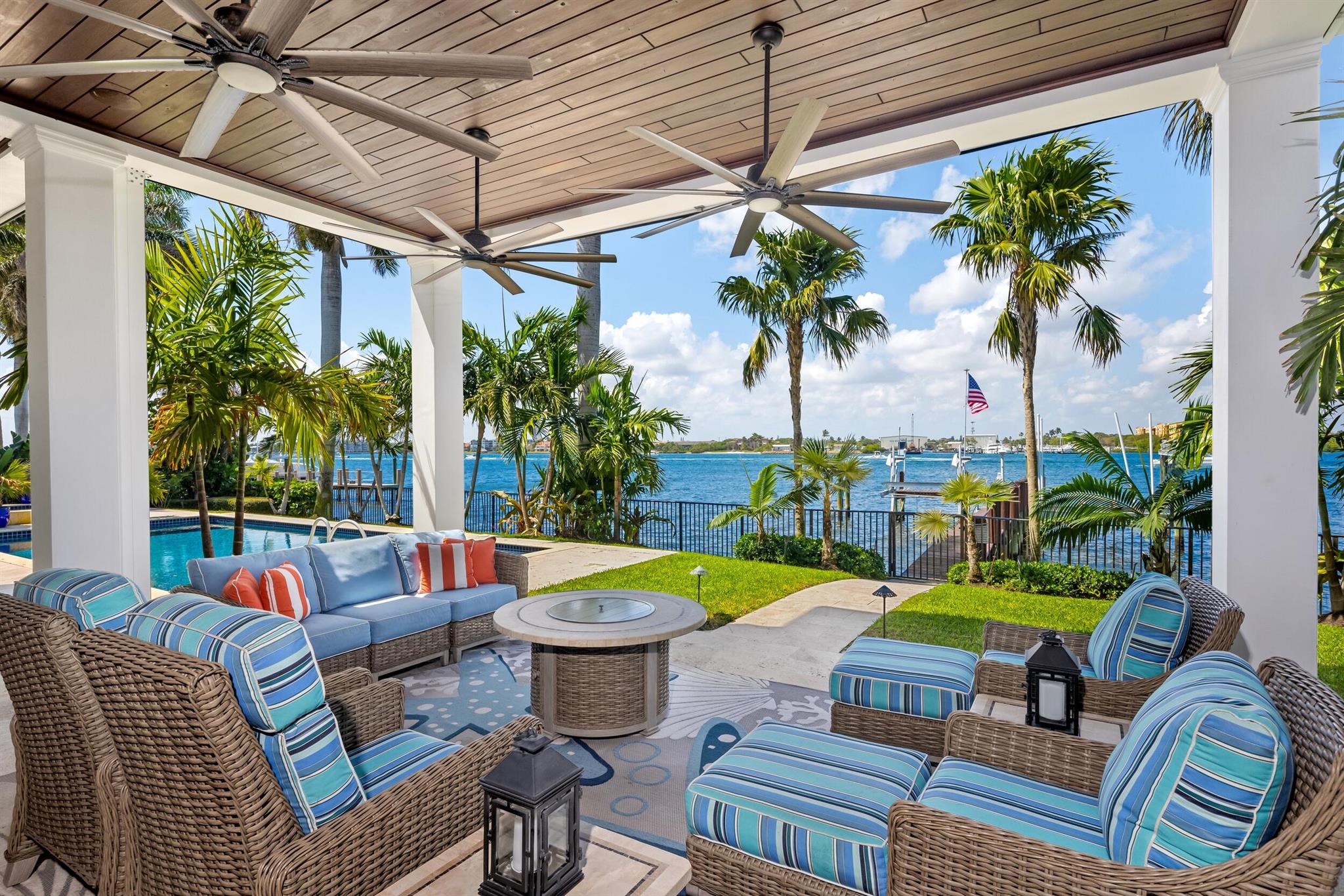 1675 Lands End Rd Manalapan, FL 33462