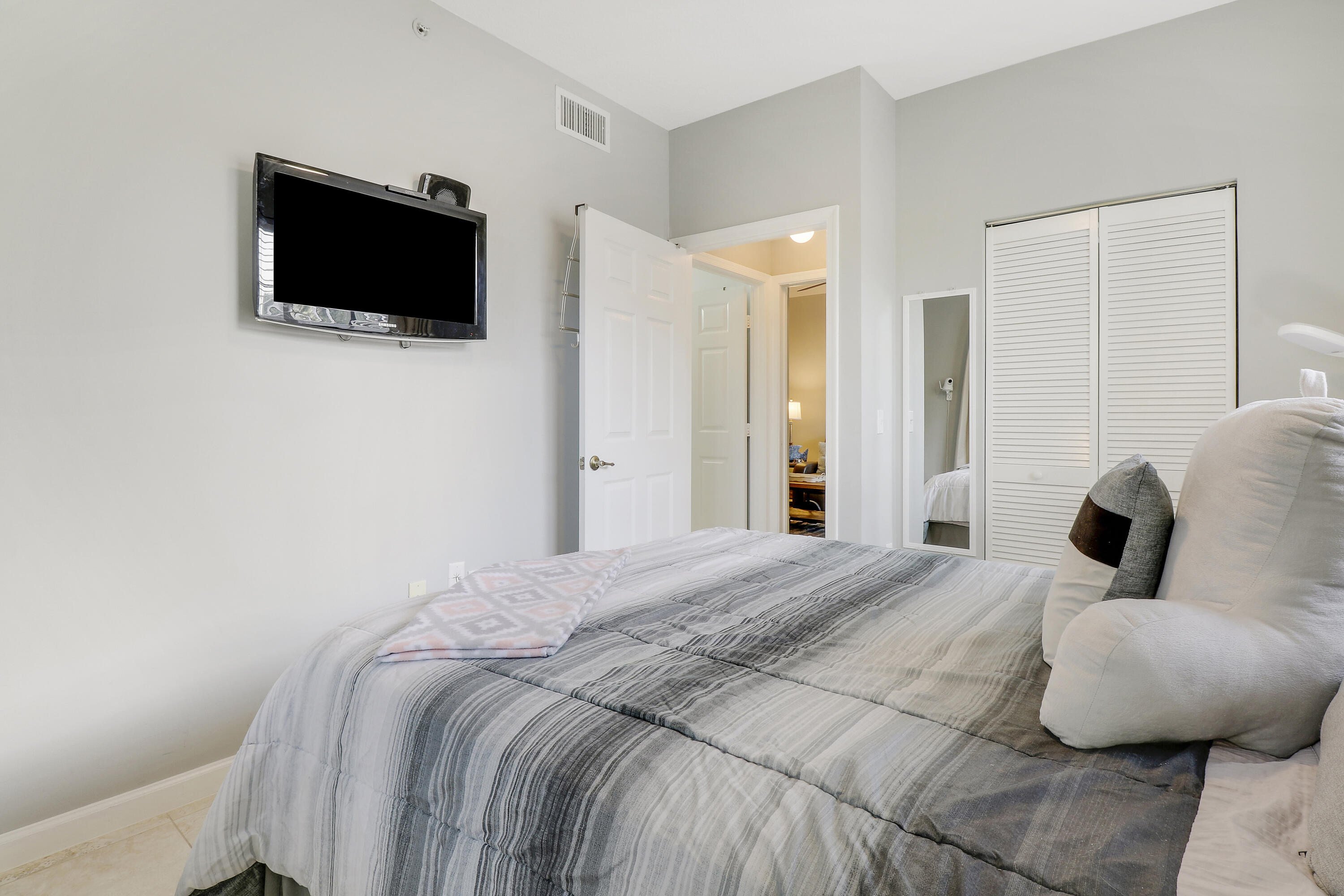 1116 University #14 Jupiter, FL 33458