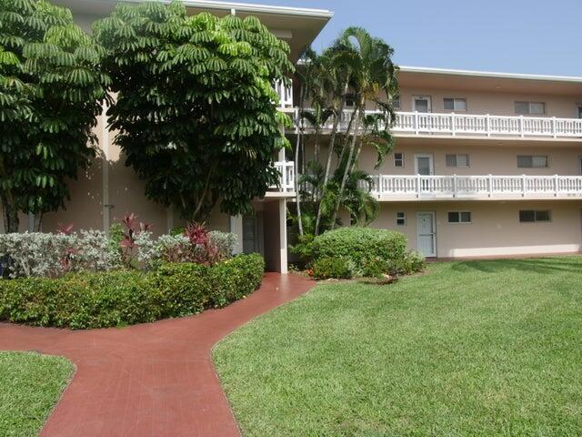 2769 S Garden Dr #106