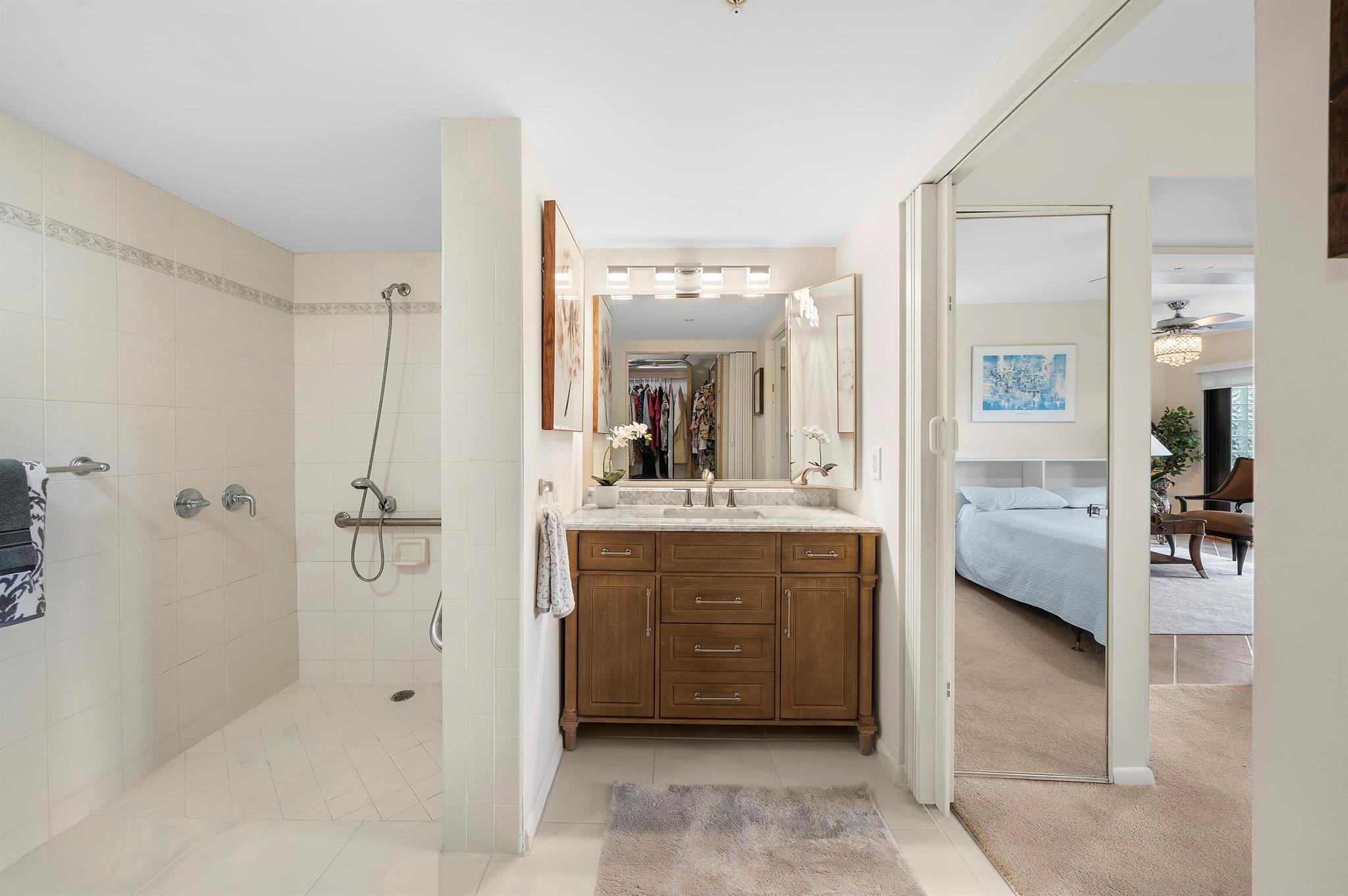 601 Seafarer Cir #104 Jupiter, FL 33477