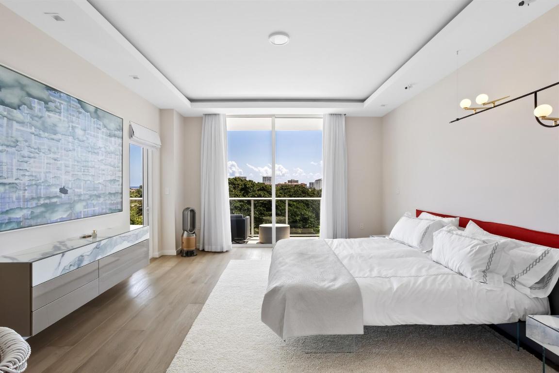 200 SE Mizner #717 Boca Raton, FL 33432