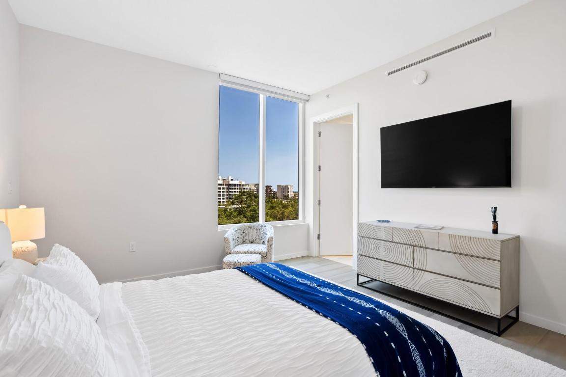 200 SE Mizner #717 Boca Raton, FL 33432