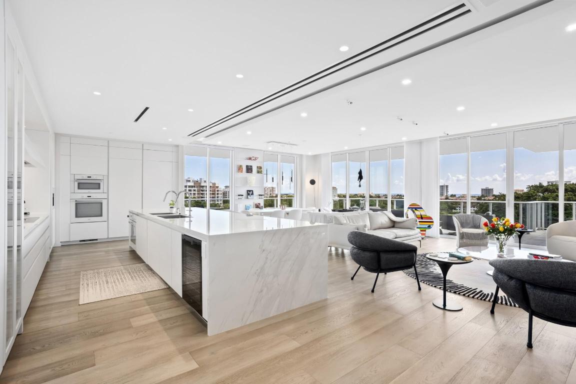 200 SE Mizner #717 Boca Raton, FL 33432