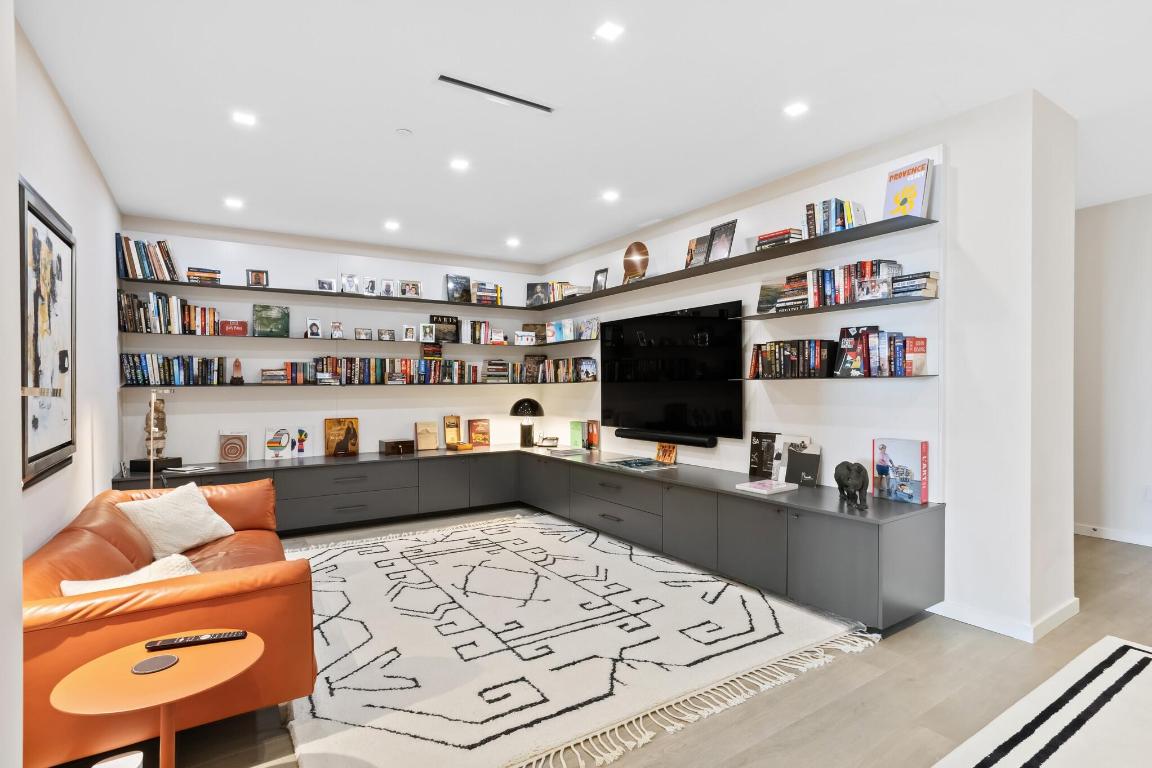 200 SE Mizner #717 Boca Raton, FL 33432