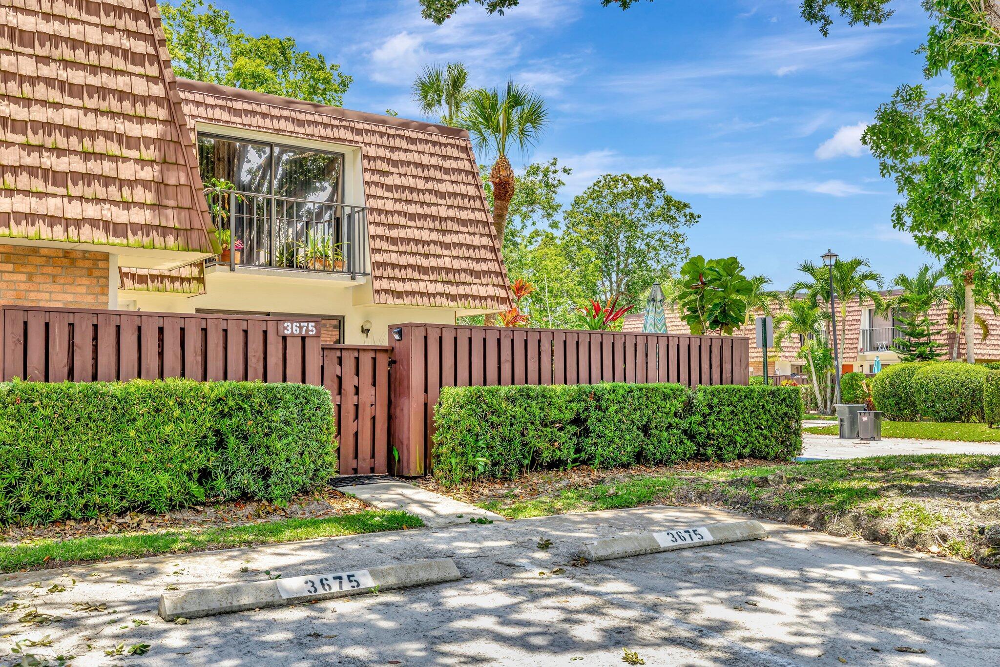 3675 SW Sunset Trace Cir