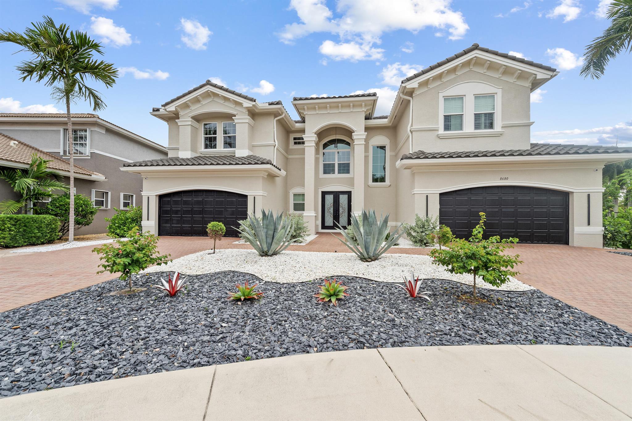 8680 Daystar Rdg Pt Boynton Beach, FL 33473