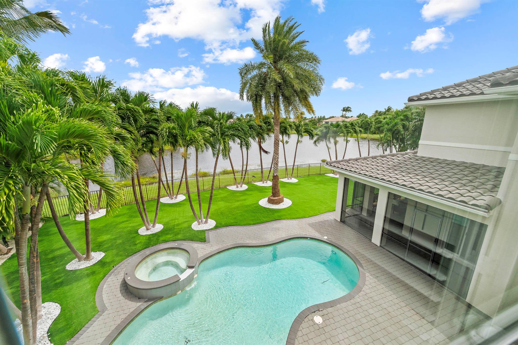 8680 Daystar Rdg Pt Boynton Beach, FL 33473