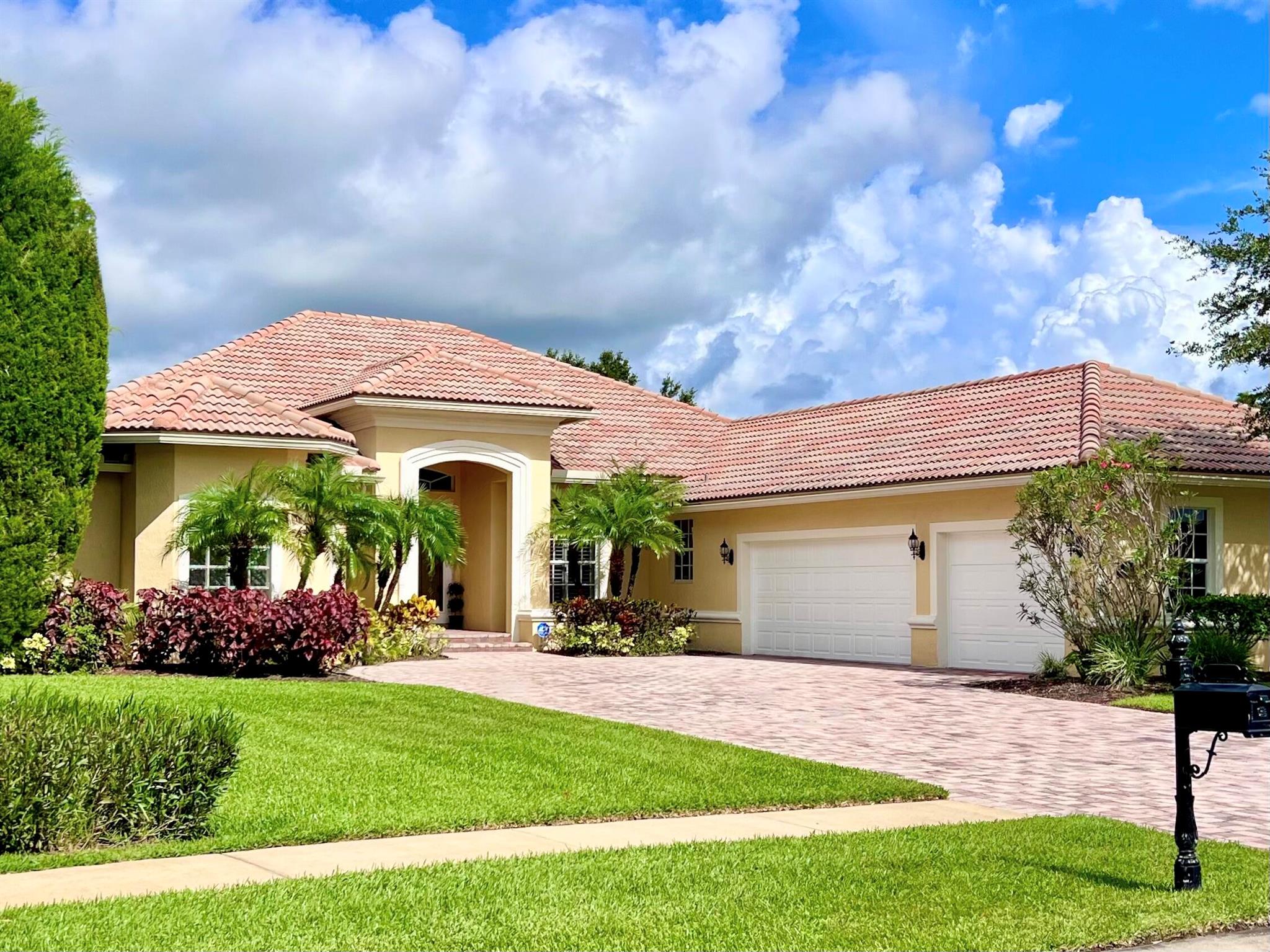 575 Stoney Brk Farm Ct