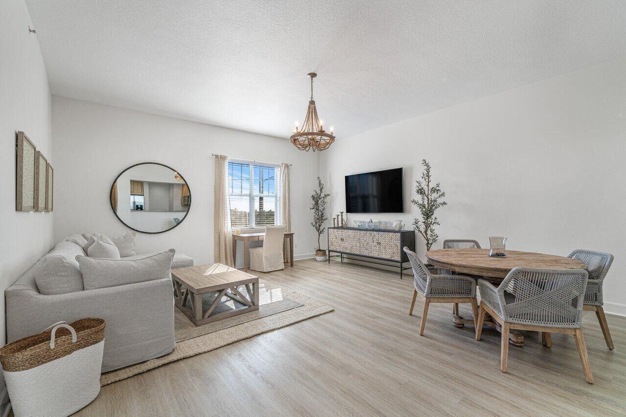 200 NE 2nd Ave #401