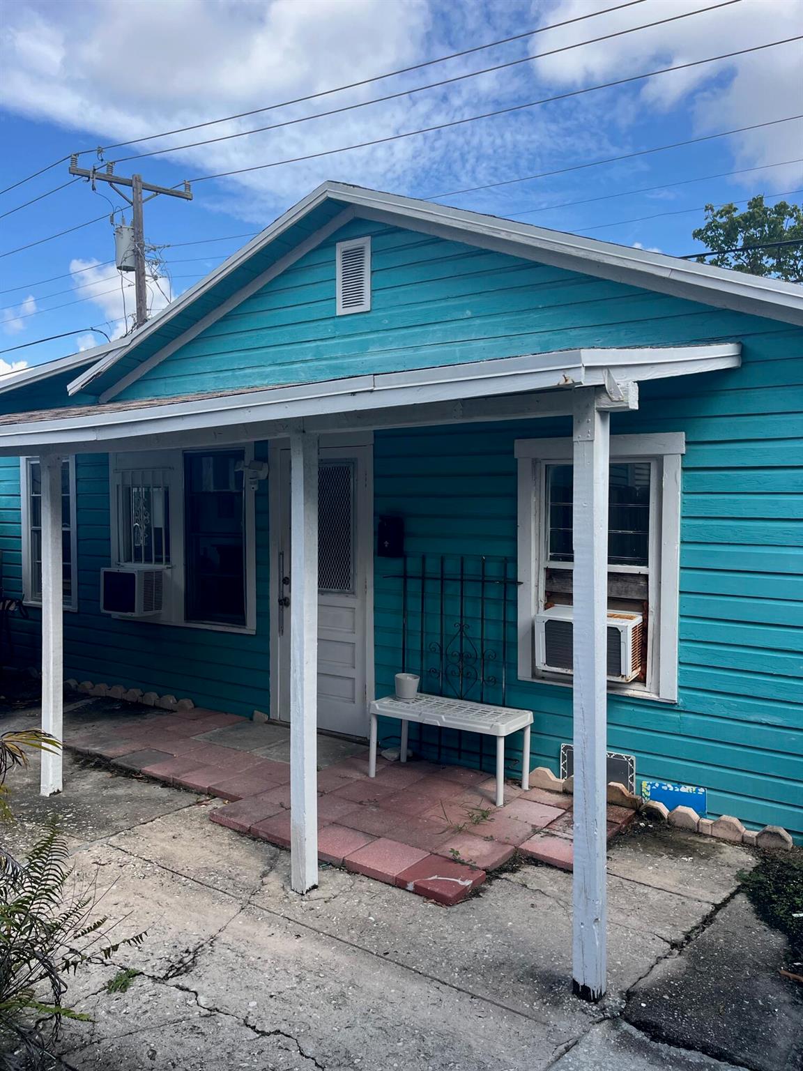 415 41st St #Cottage