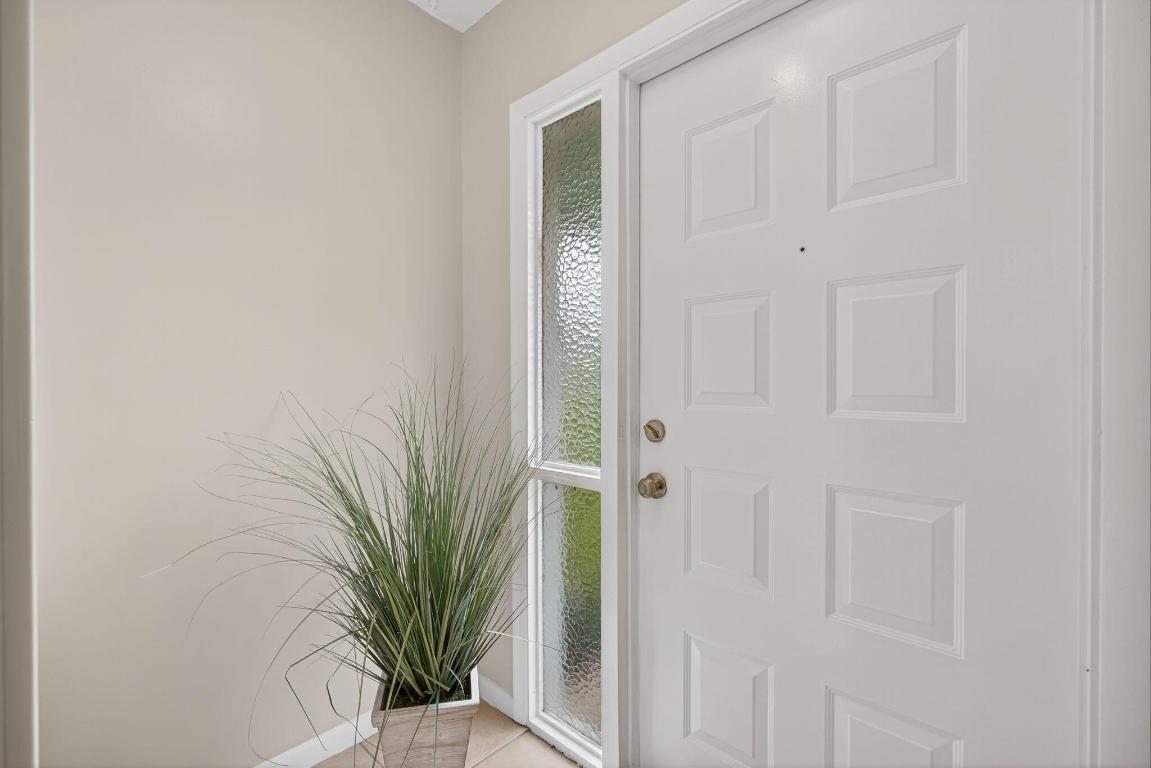 1127 E Seminole Ave #8a Jupiter, FL 33477