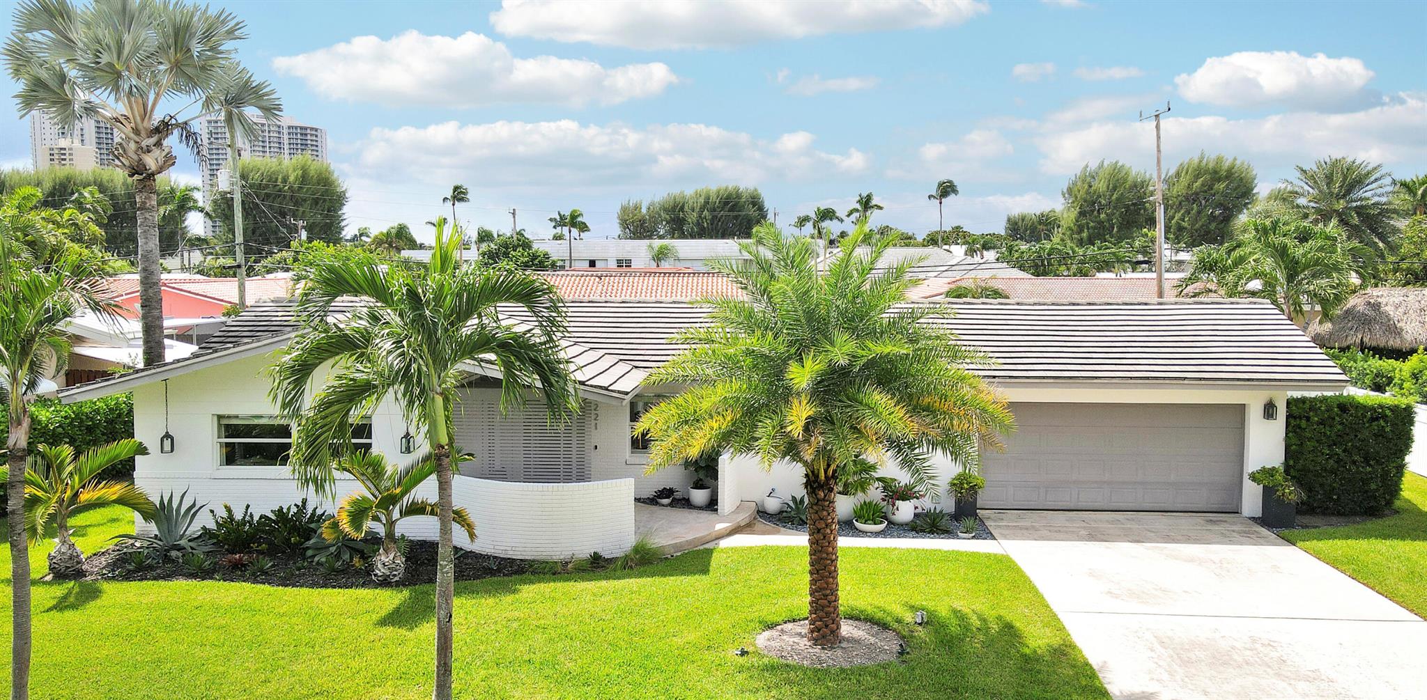 1221 Morse Blvd