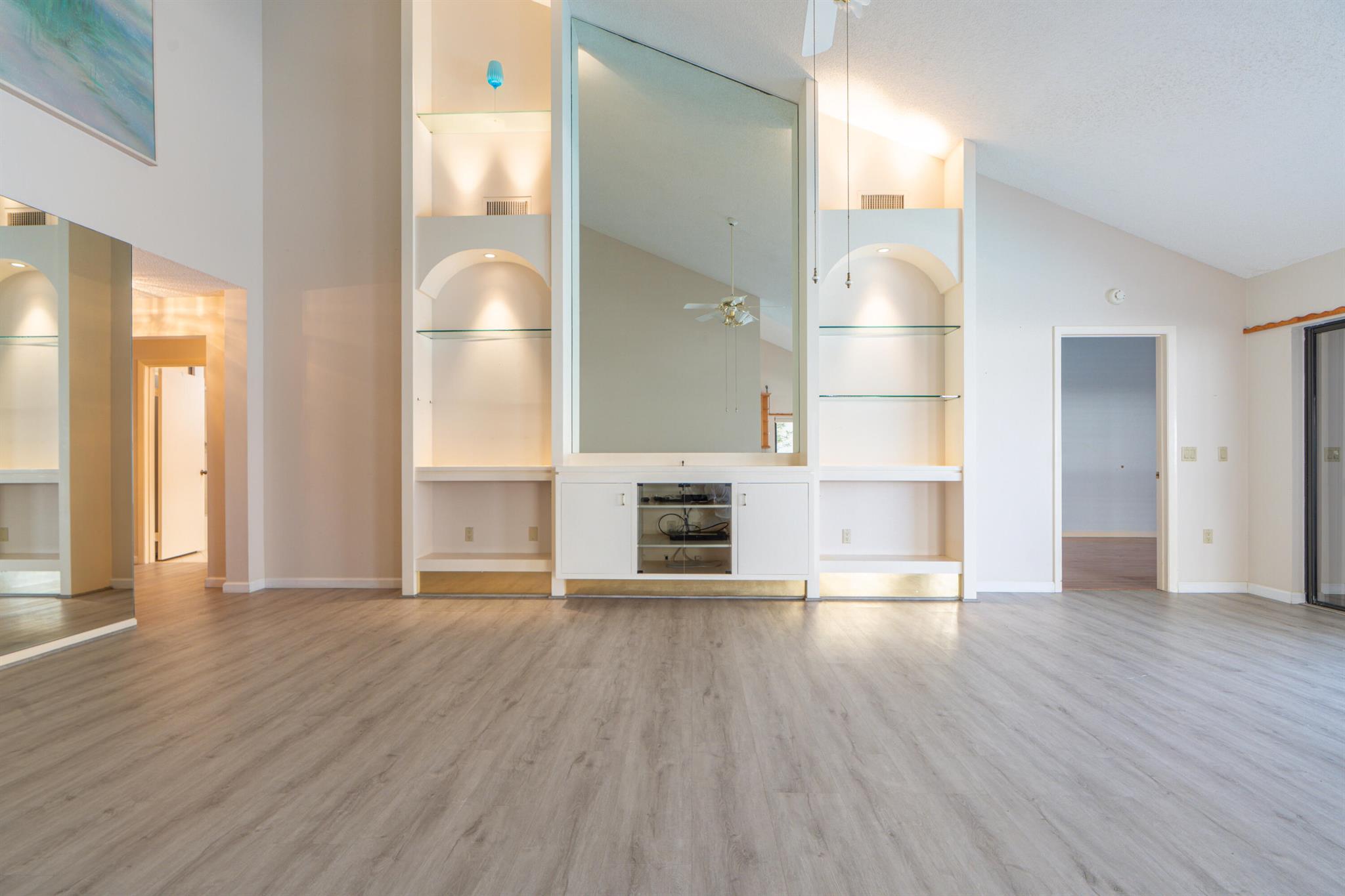 422 River Edge Rd Jupiter, FL 33477