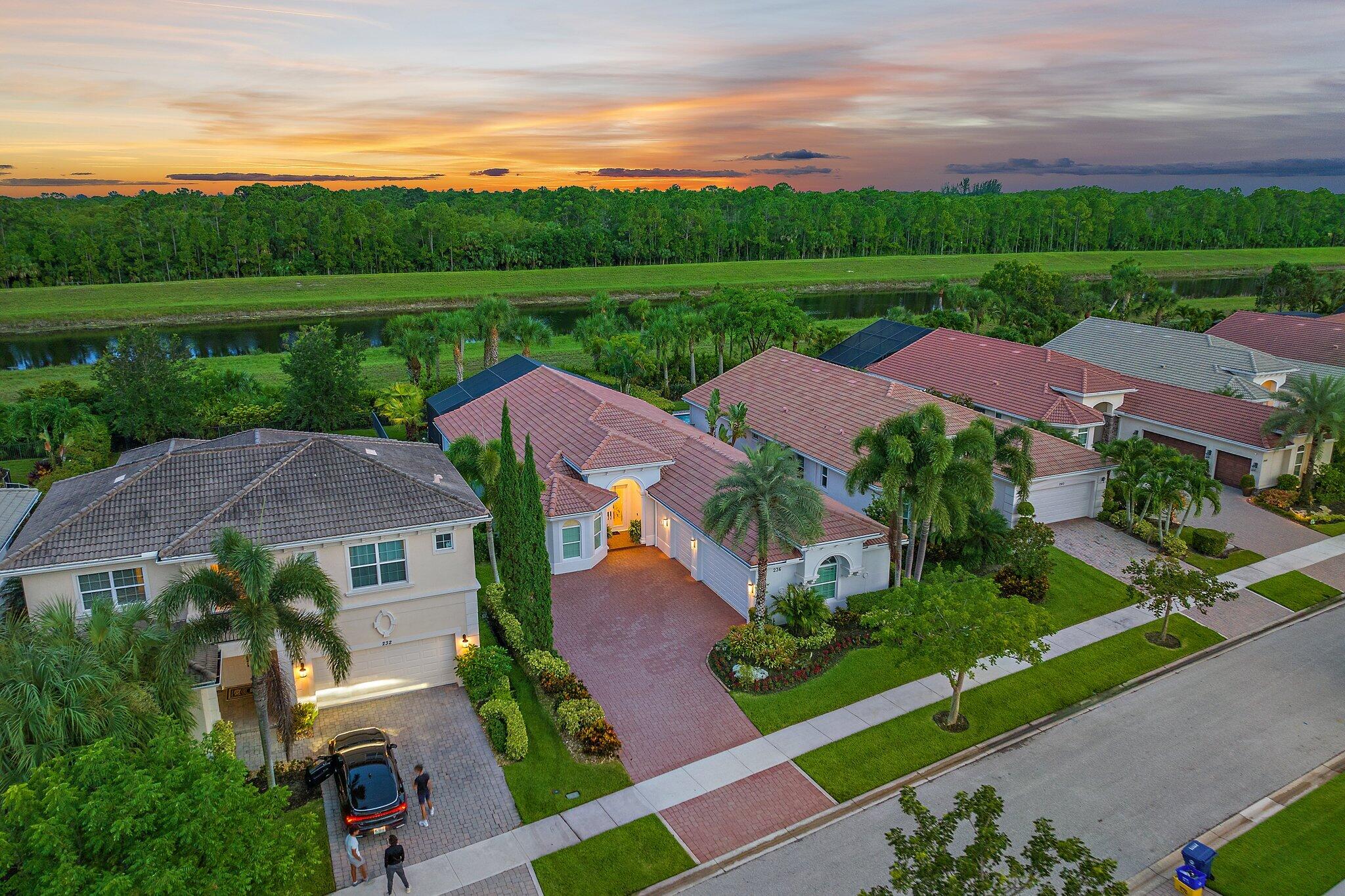 236 Carina Jupiter, FL 33478