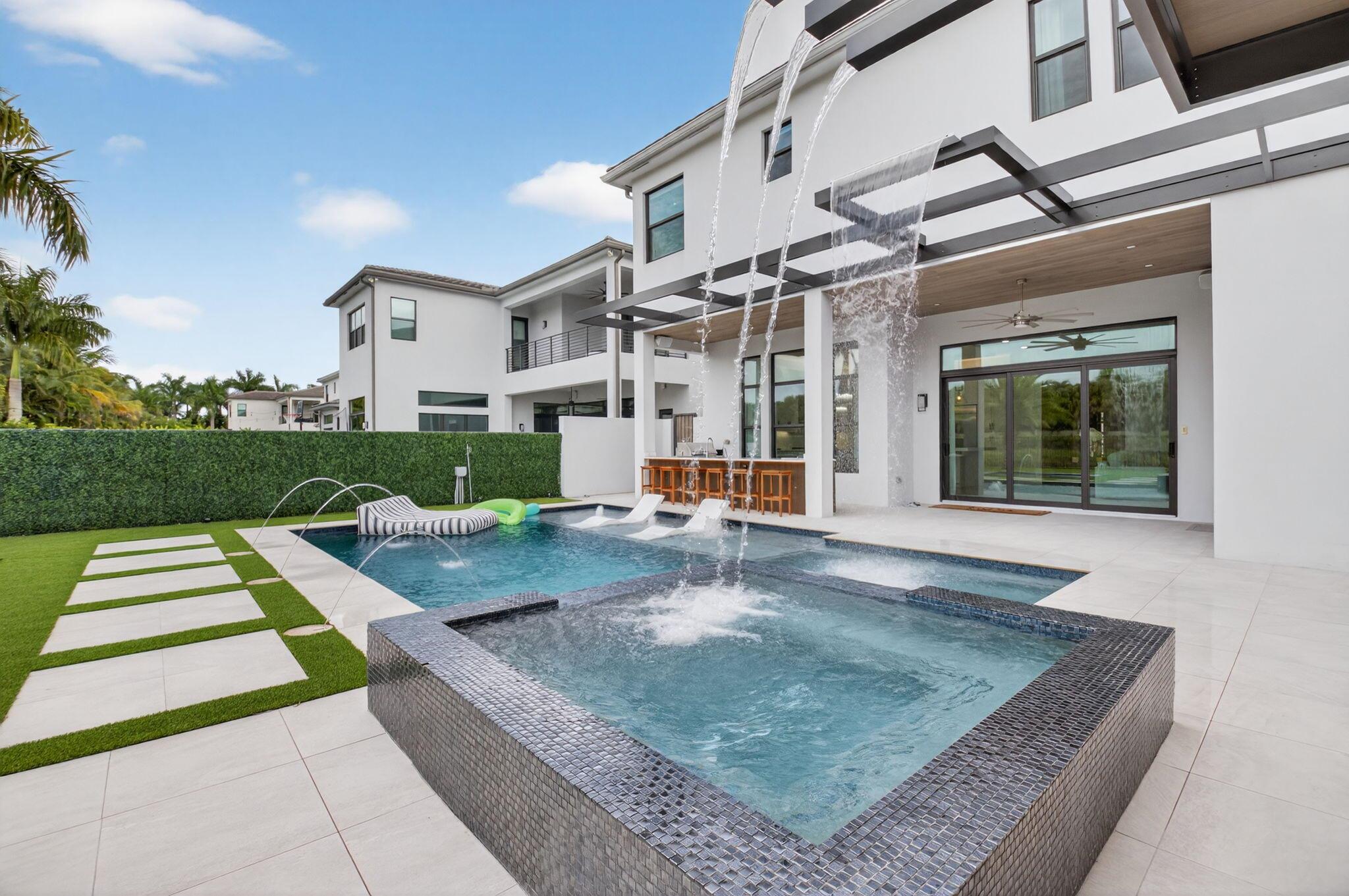 9083 Benedetta Pl Boca Raton, FL 33496