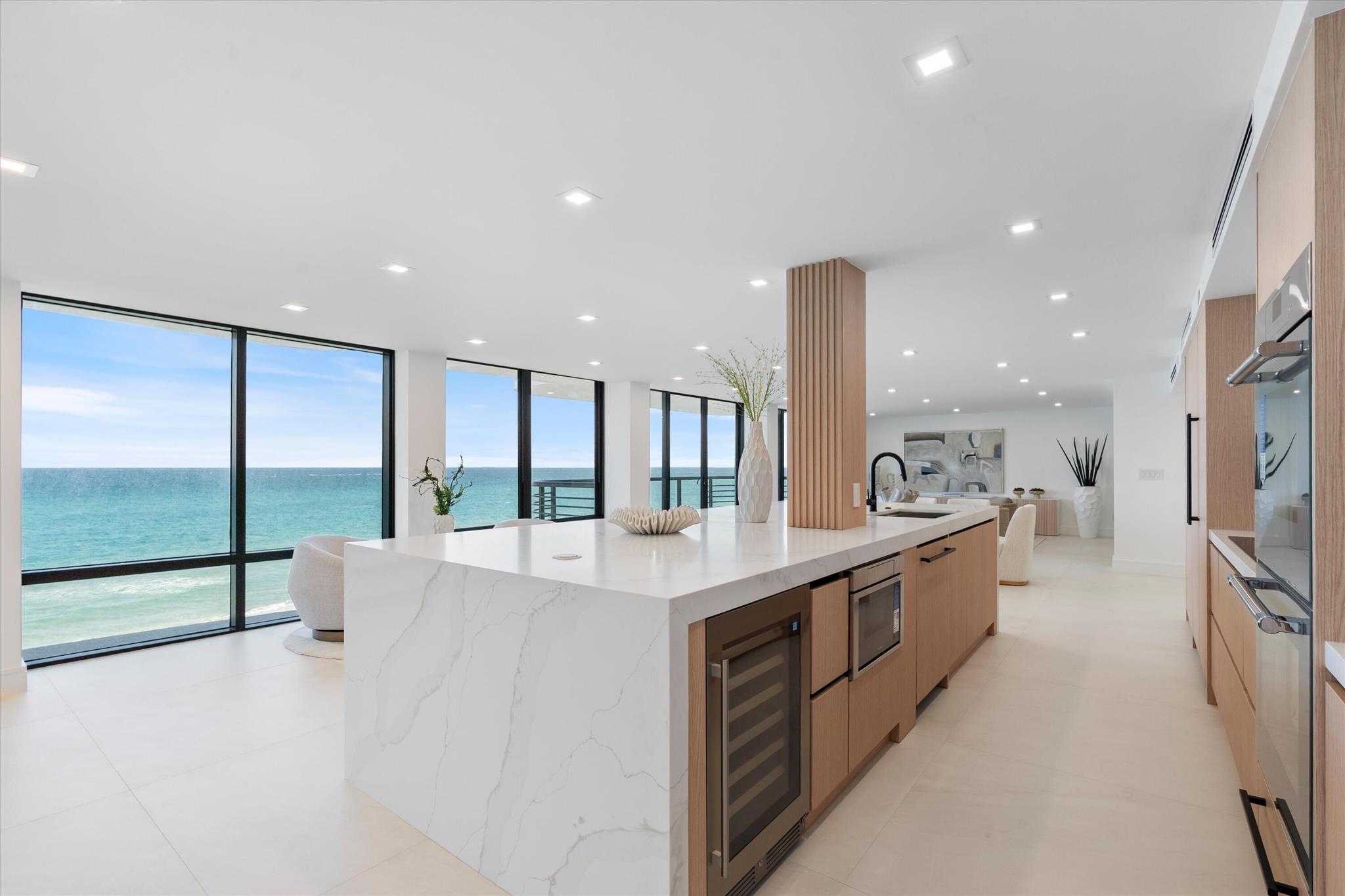 250 S Ocean Blvd #3e & 3f