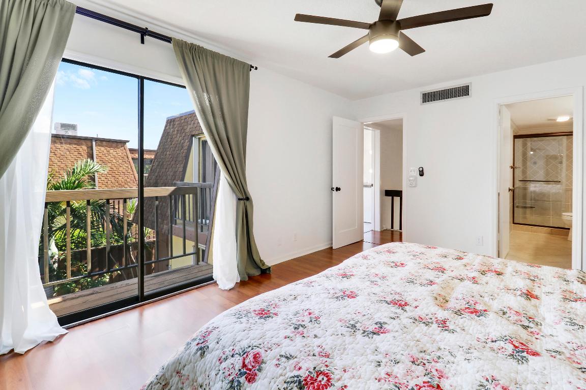 110 N Delaware Blvd #16d Jupiter, FL 33458