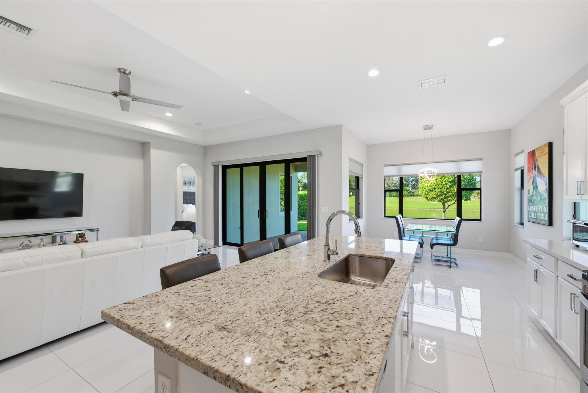 8275 Grand Prix Ln Boynton Beach, FL 33472