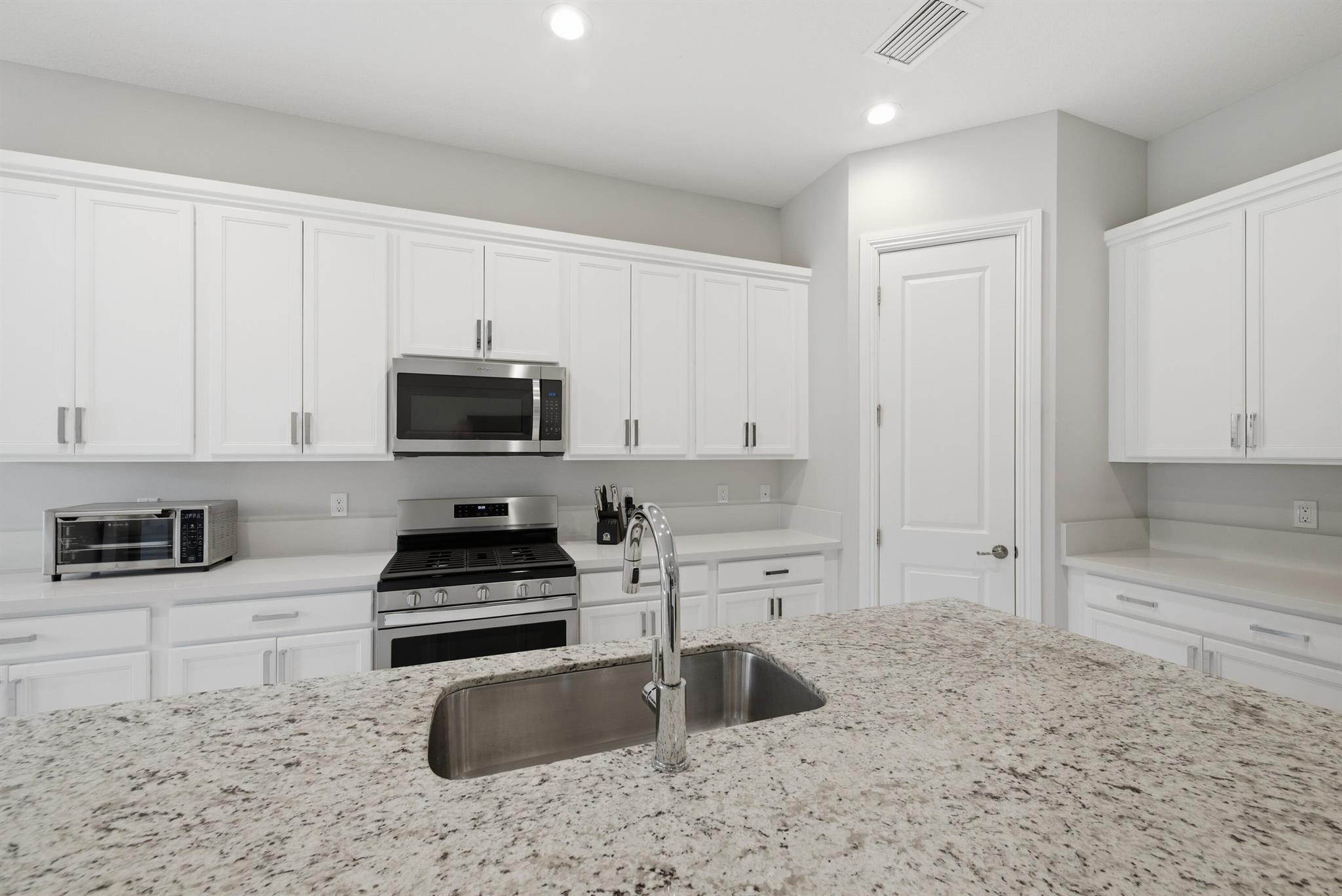 8275 Grand Prix Ln Boynton Beach, FL 33472