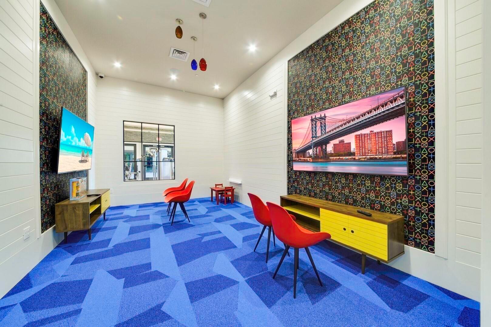 8275 Grand Prix Ln Boynton Beach, FL 33472