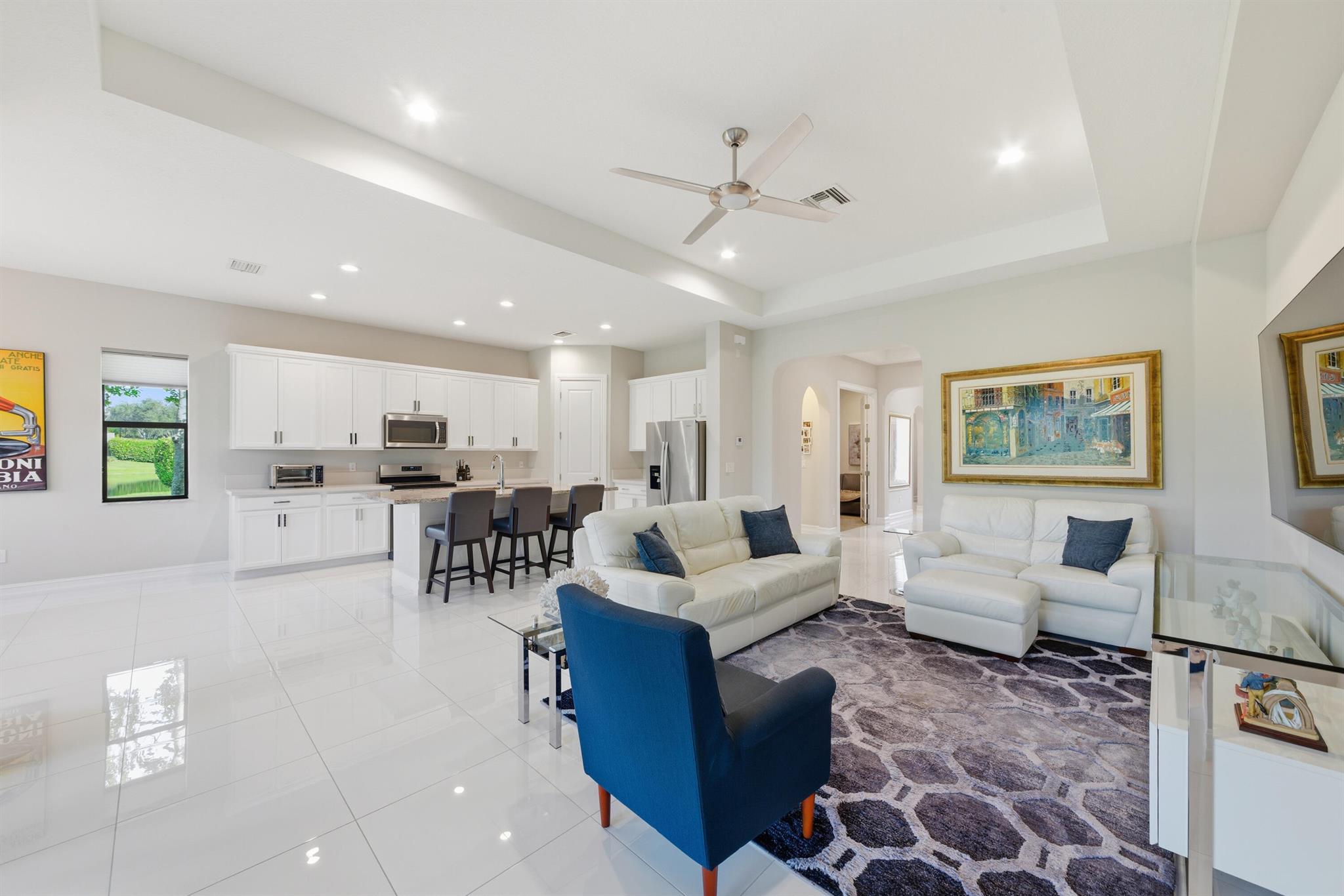 8275 Grand Prix Ln Boynton Beach, FL 33472